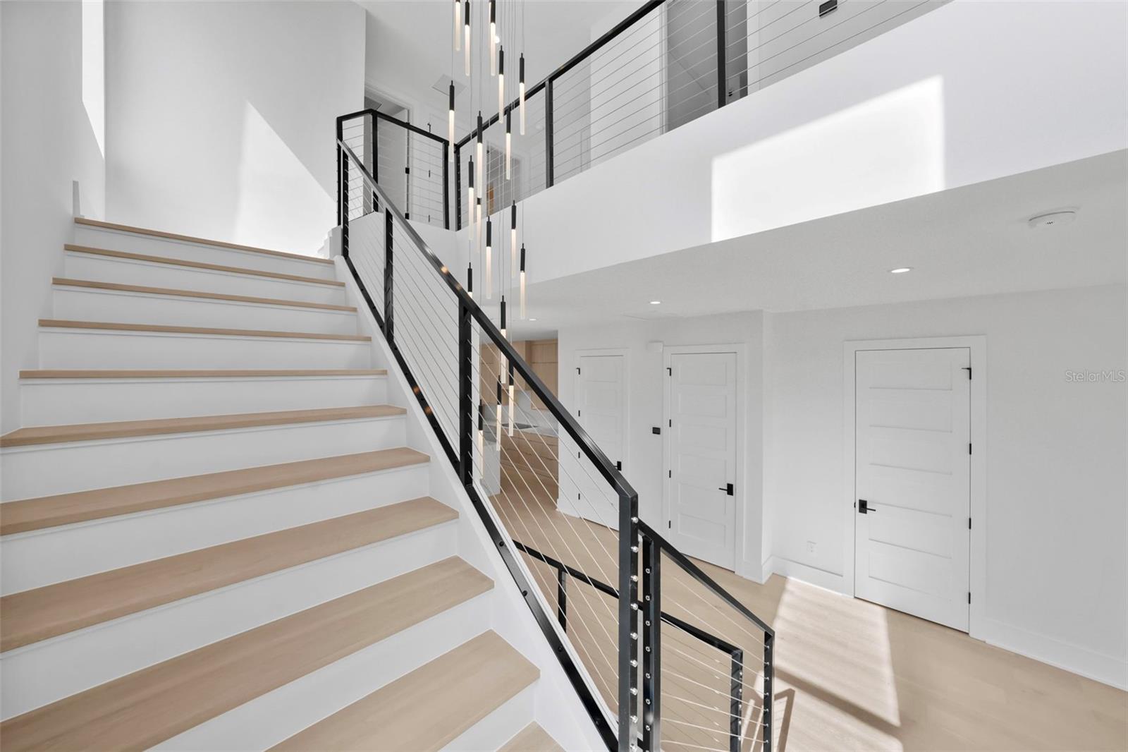 Image 45 of 97 For 501 Ross Avenue 1