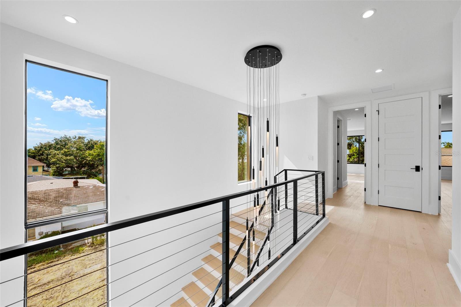 Image 48 of 97 For 501 Ross Avenue 1