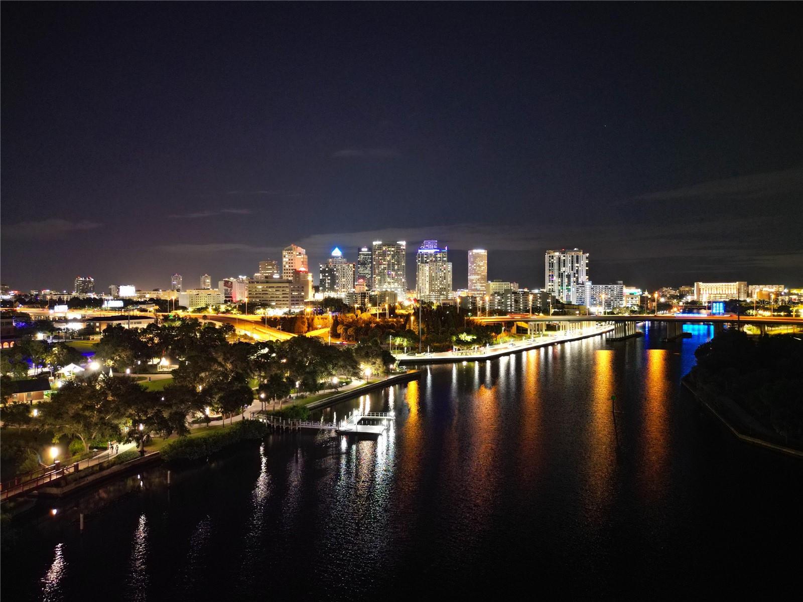 Image 94 of 97 For 501 Ross Avenue 1