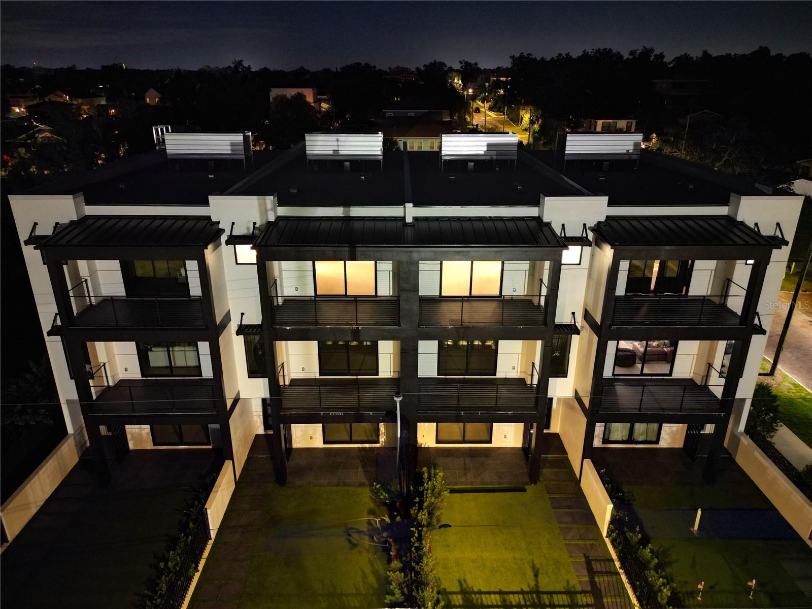 Image 97 of 97 For 501 Ross Avenue 1