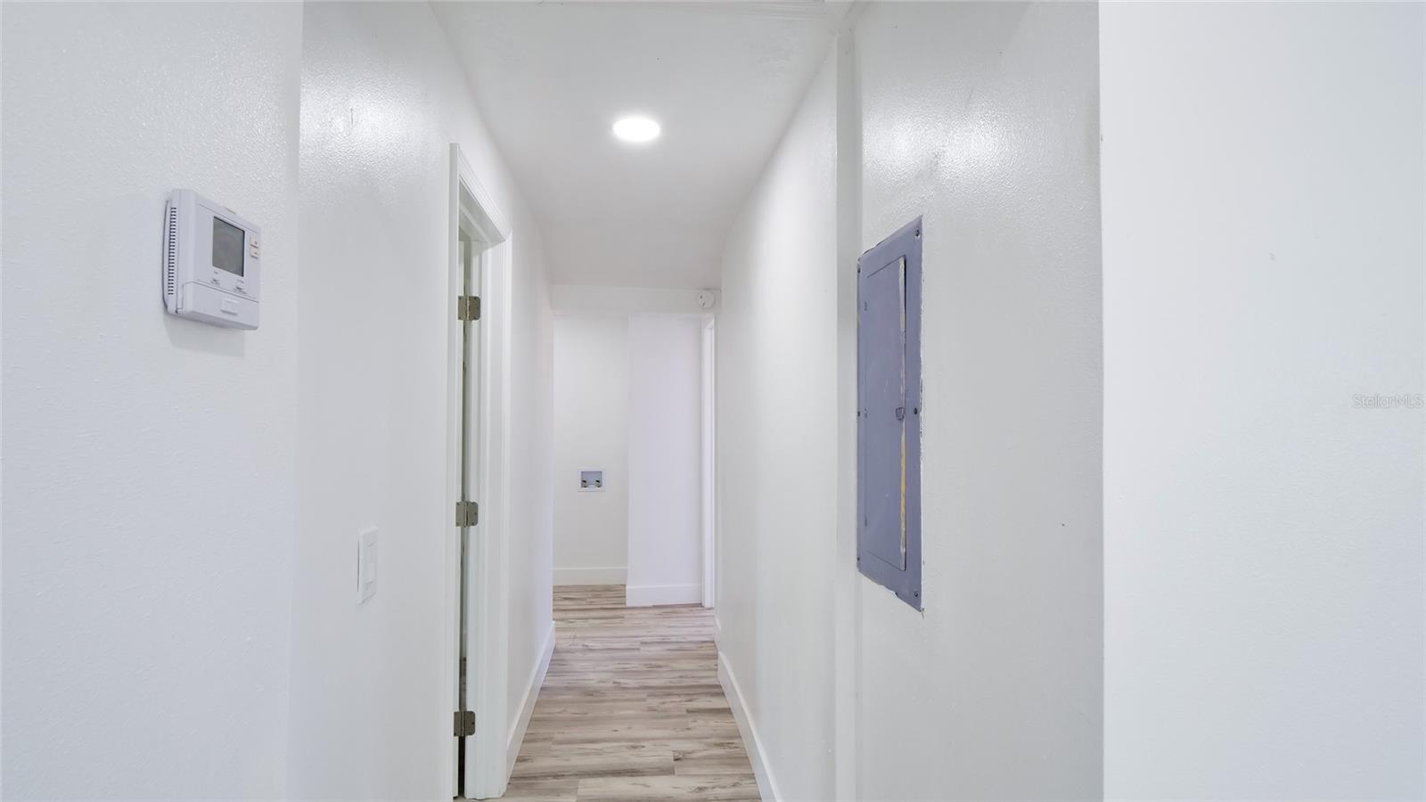 Image 22 of 40 For 3925 Robson Street