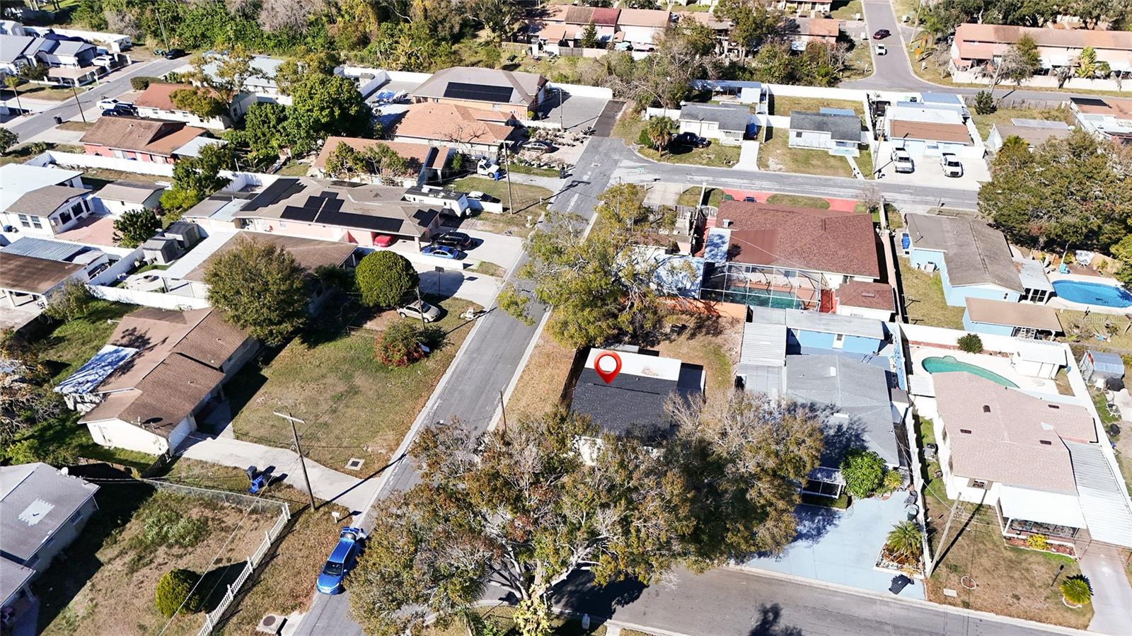 Image 8 of 40 For 3925 Robson Street