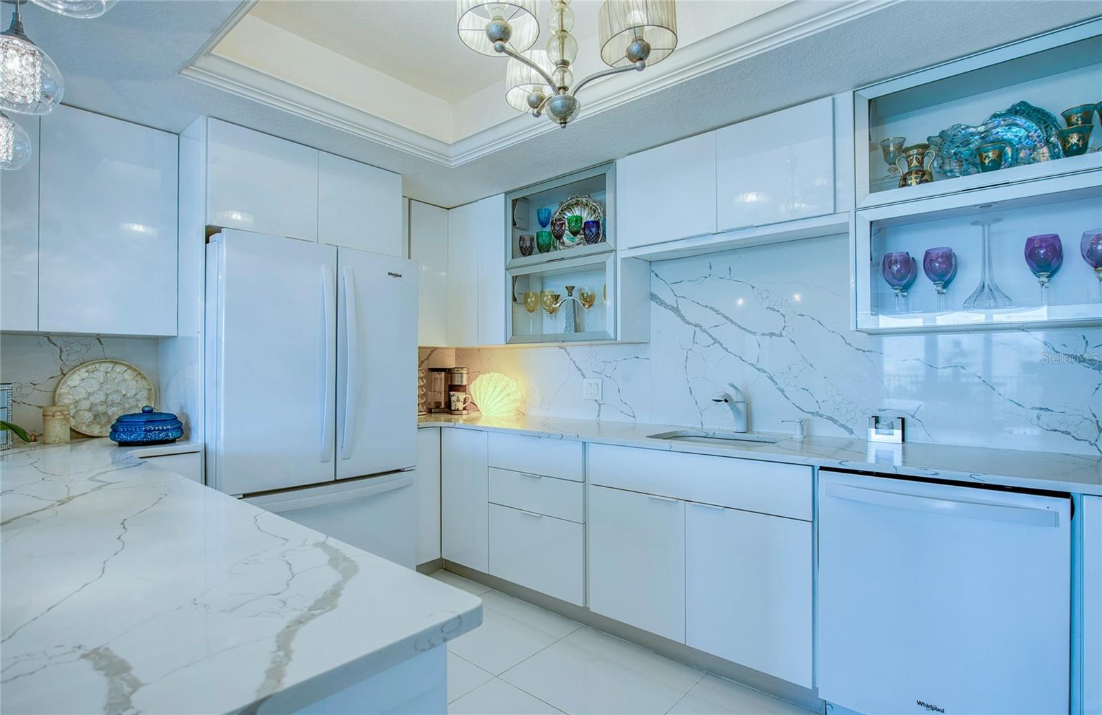 Image 13 of 73 For 8 Belleview Boulevard 702