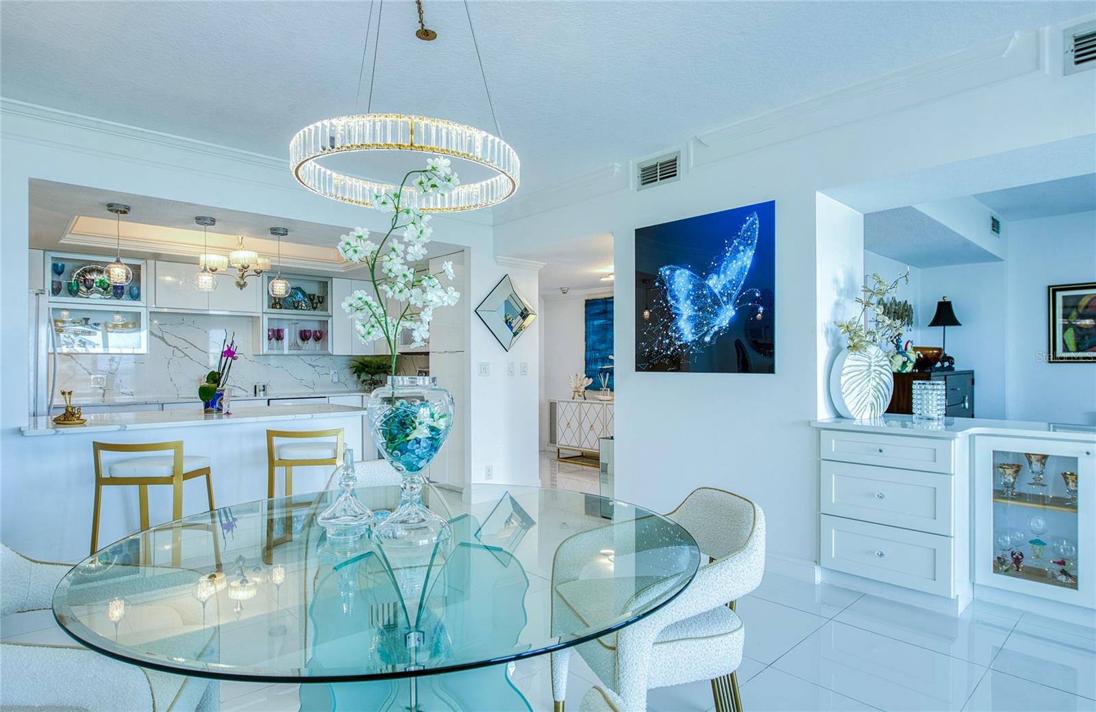 Image 18 of 73 For 8 Belleview Boulevard 702