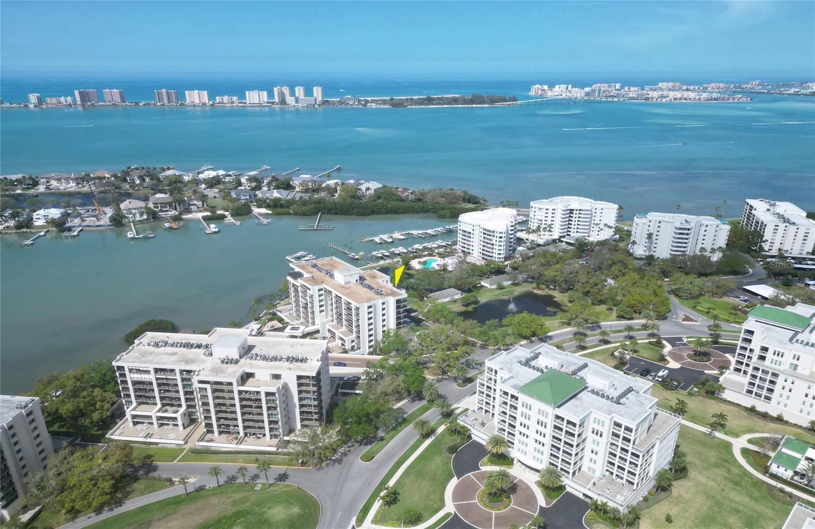 Image 3 of 73 For 8 Belleview Boulevard 702