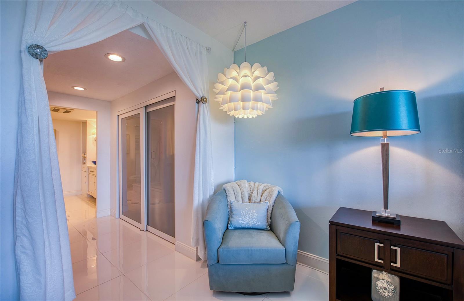 Image 31 of 73 For 8 Belleview Boulevard 702