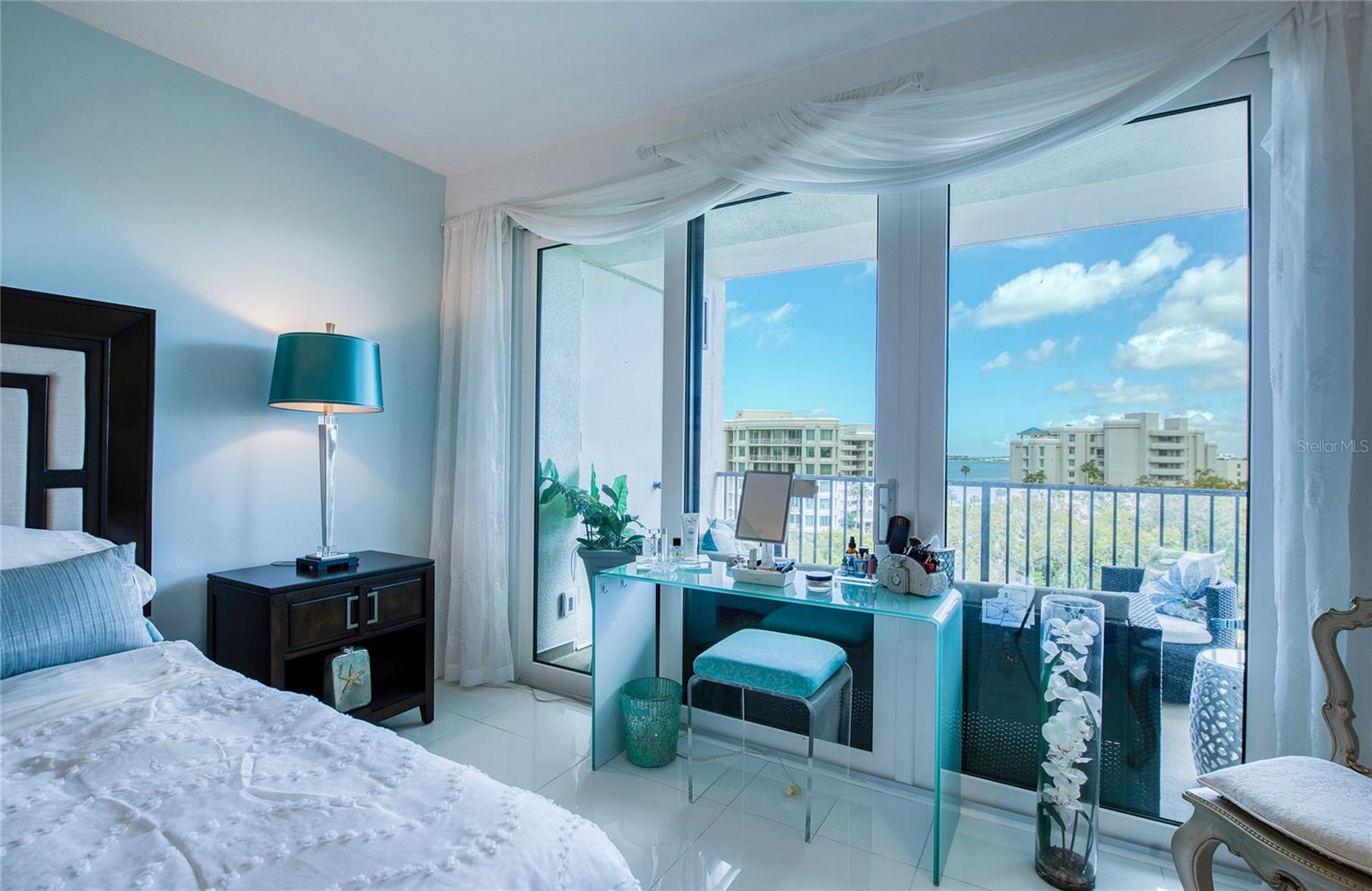 Image 34 of 73 For 8 Belleview Boulevard 702