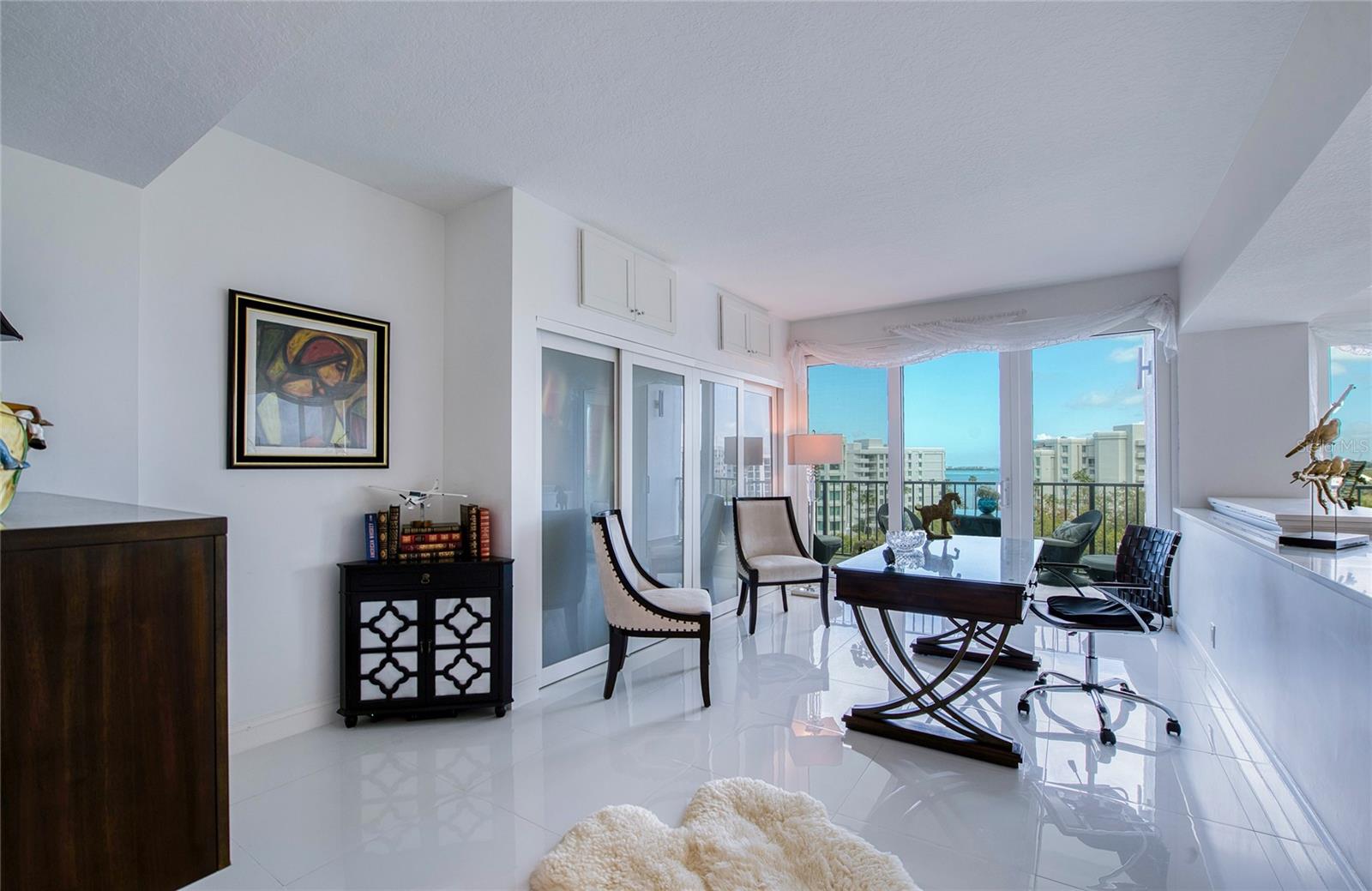 Image 40 of 73 For 8 Belleview Boulevard 702