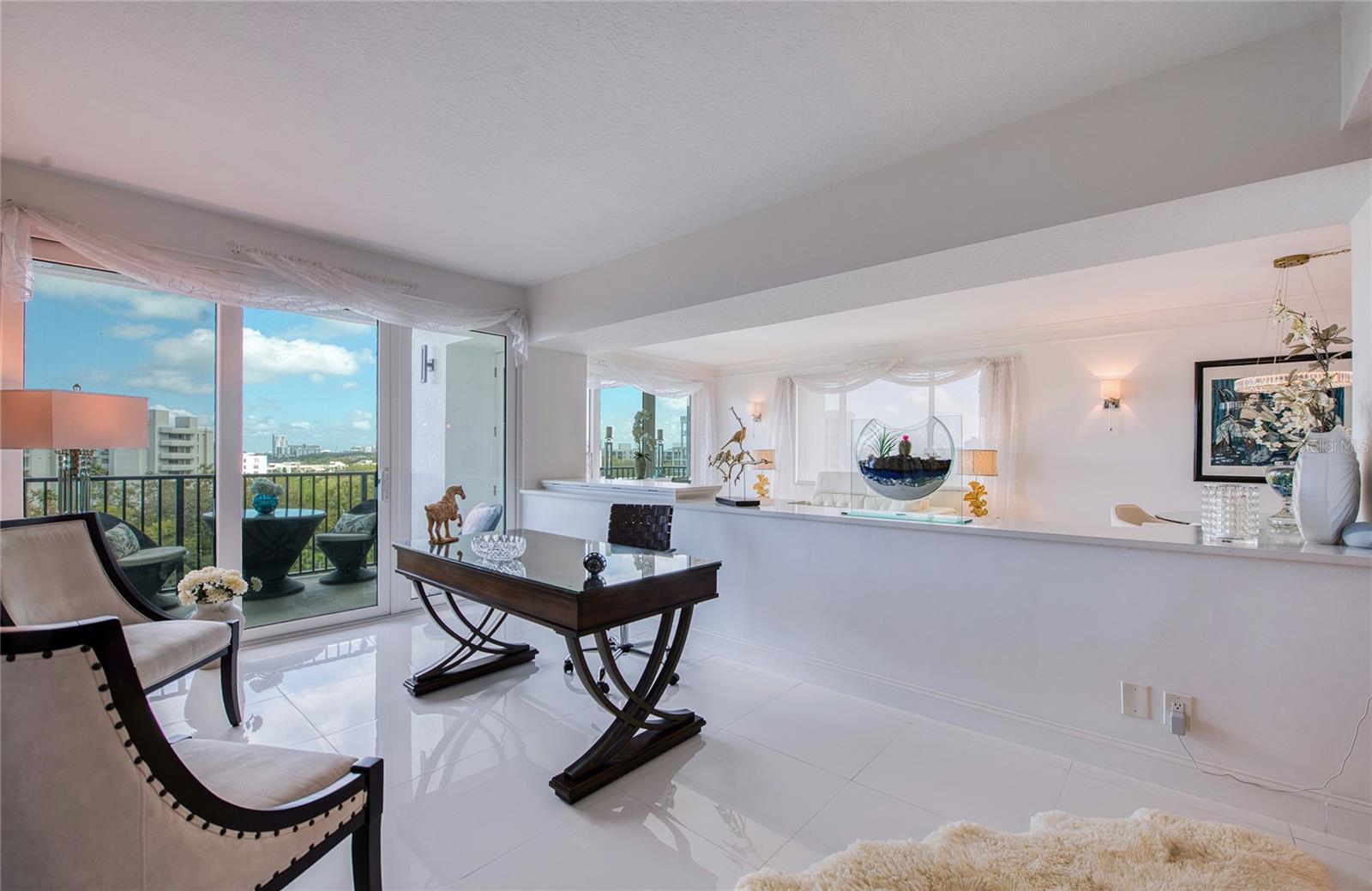 Image 41 of 73 For 8 Belleview Boulevard 702