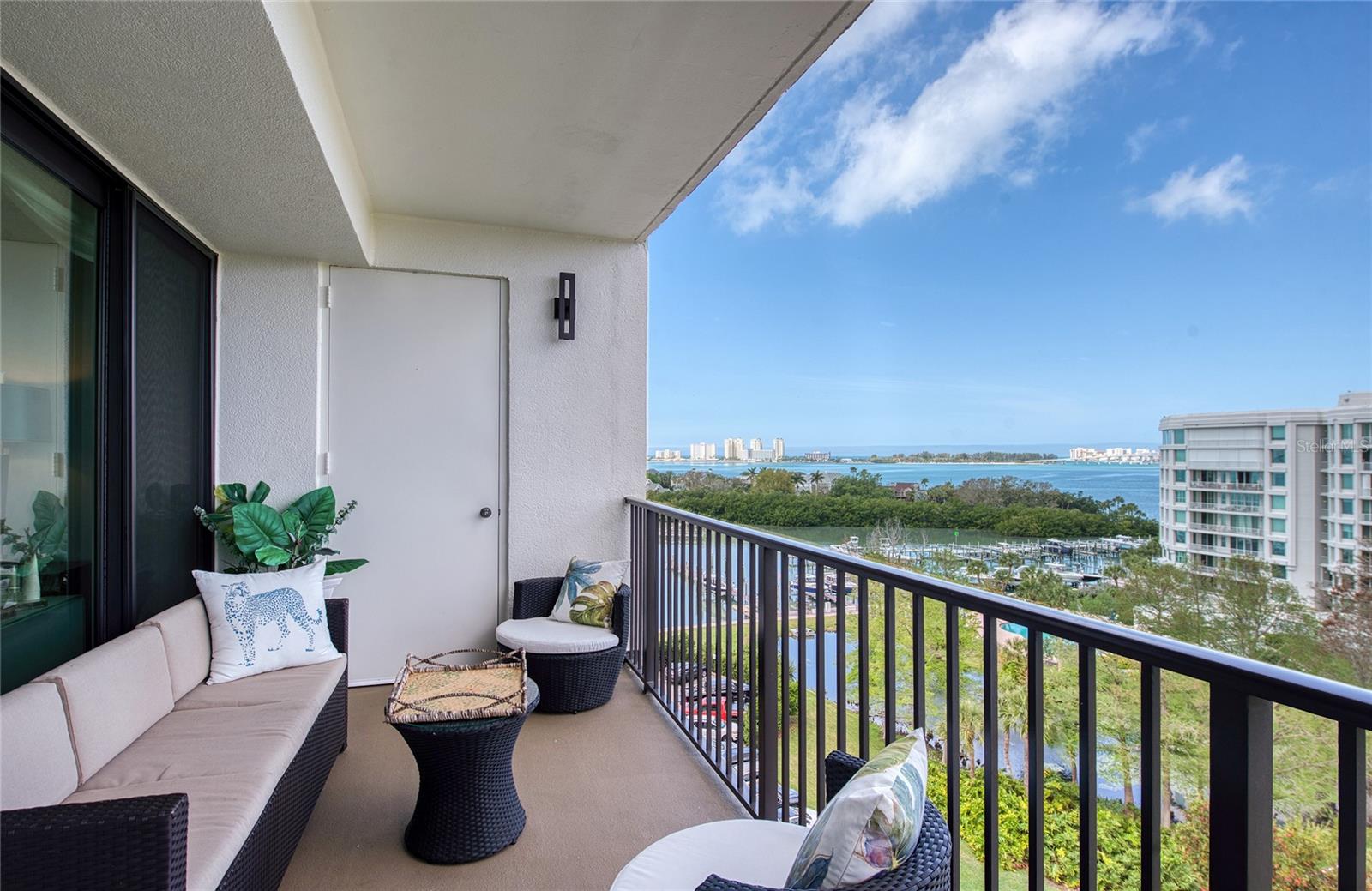 Image 51 of 73 For 8 Belleview Boulevard 702