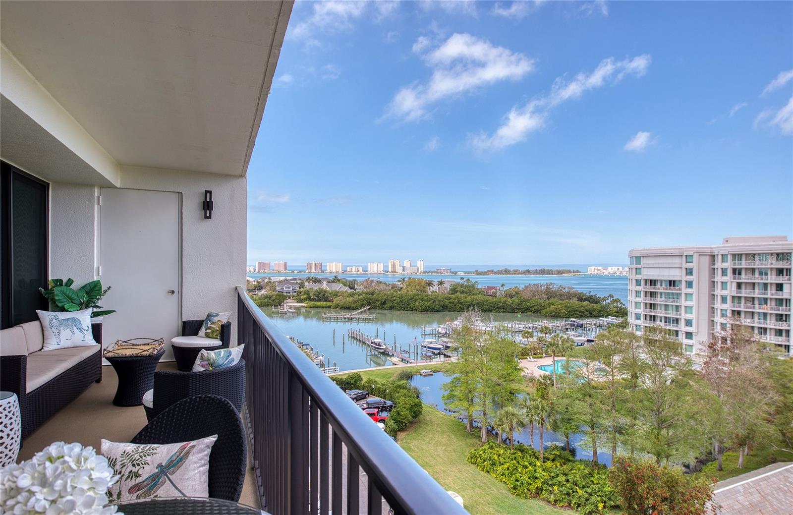 Image 56 of 73 For 8 Belleview Boulevard 702