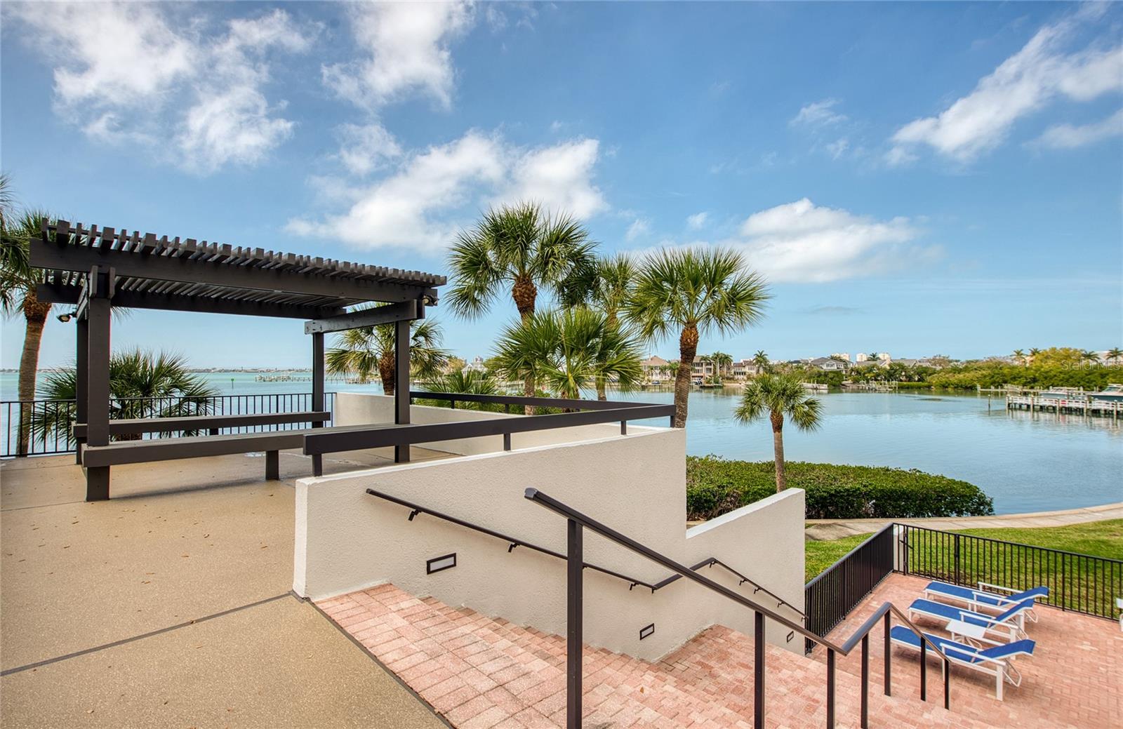 Image 64 of 73 For 8 Belleview Boulevard 702