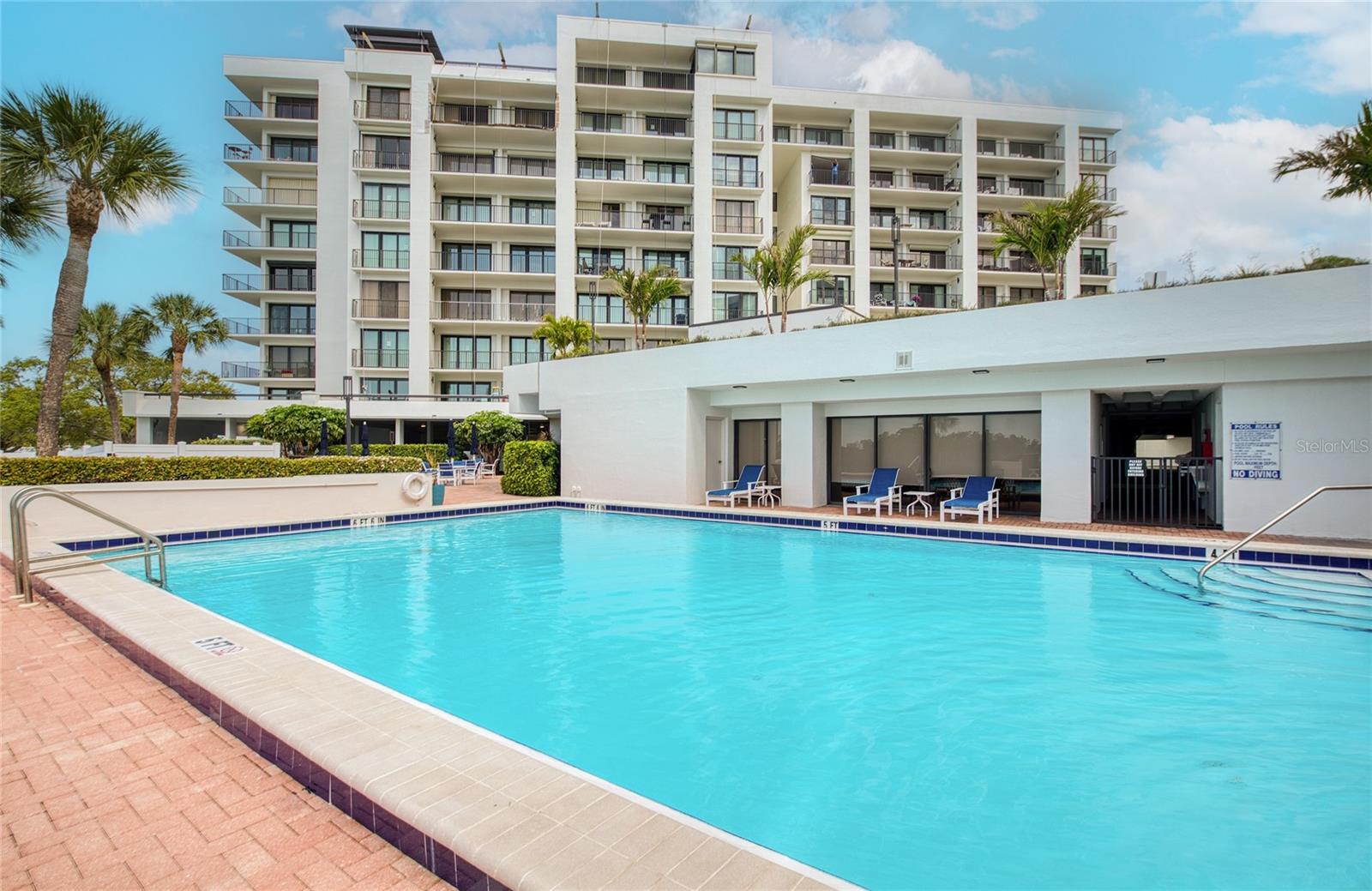 Image 66 of 73 For 8 Belleview Boulevard 702