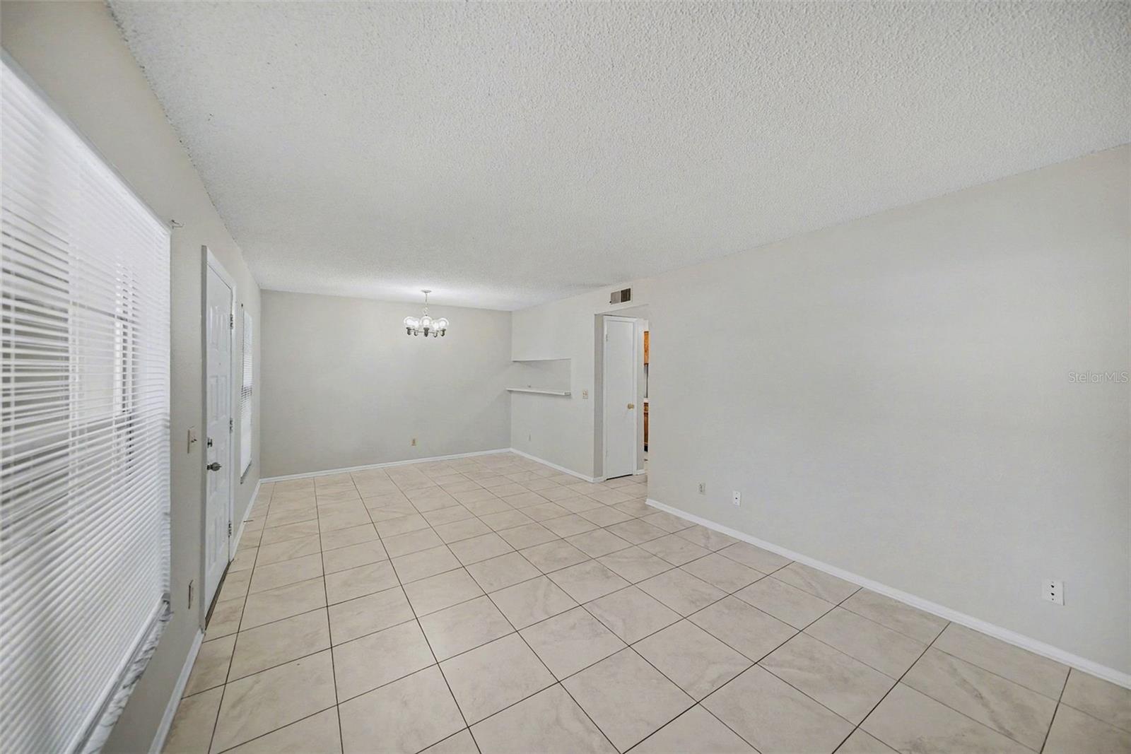 Image 11 of 32 For 14312 Hanging Moss Circle 101