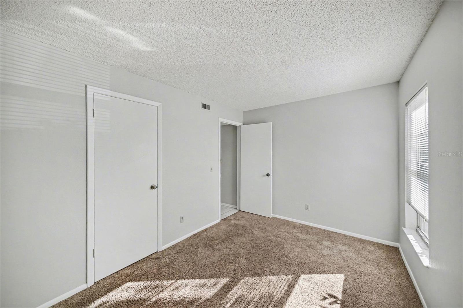 Image 21 of 32 For 14312 Hanging Moss Circle 101