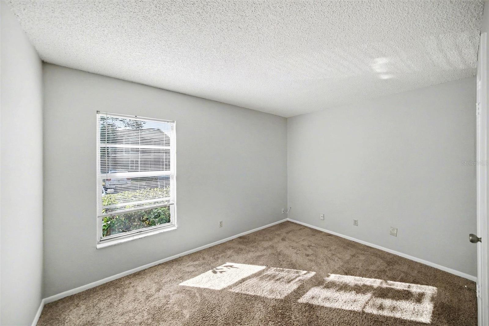 Image 22 of 32 For 14312 Hanging Moss Circle 101