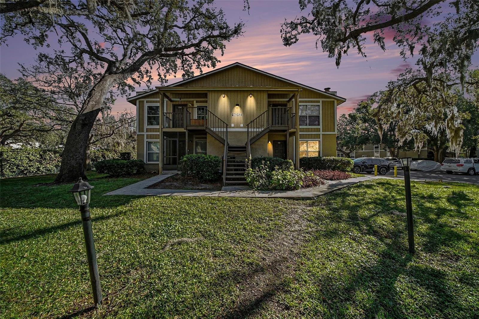 Image 3 of 32 For 14312 Hanging Moss Circle 101