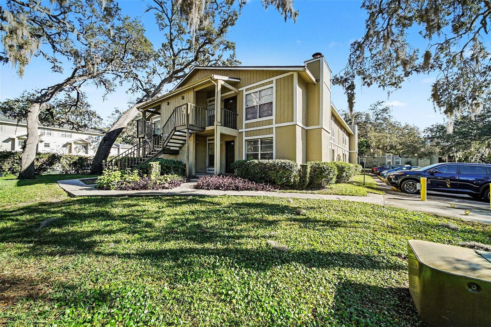 Image 5 of 32 For 14312 Hanging Moss Circle 101