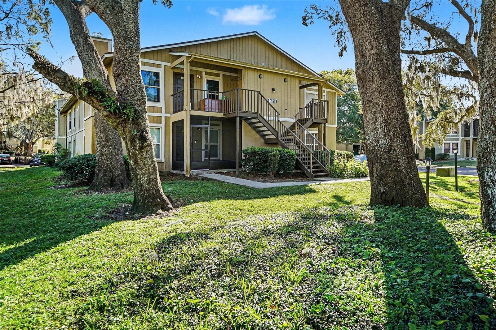 Image 6 of 32 For 14312 Hanging Moss Circle 101
