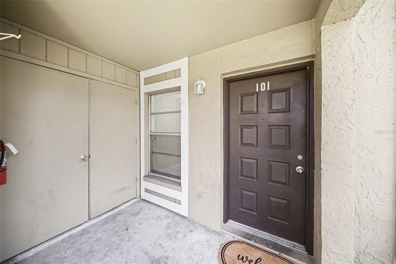 Image 7 of 32 For 14312 Hanging Moss Circle 101