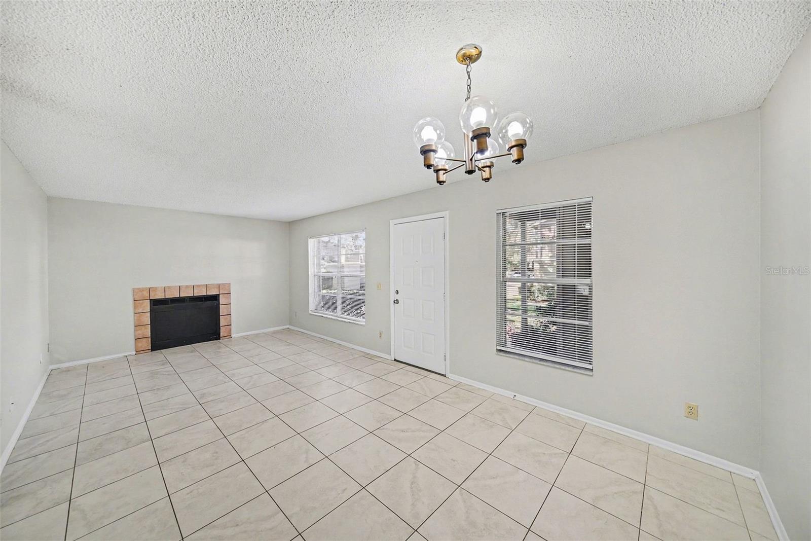 Image 9 of 32 For 14312 Hanging Moss Circle 101