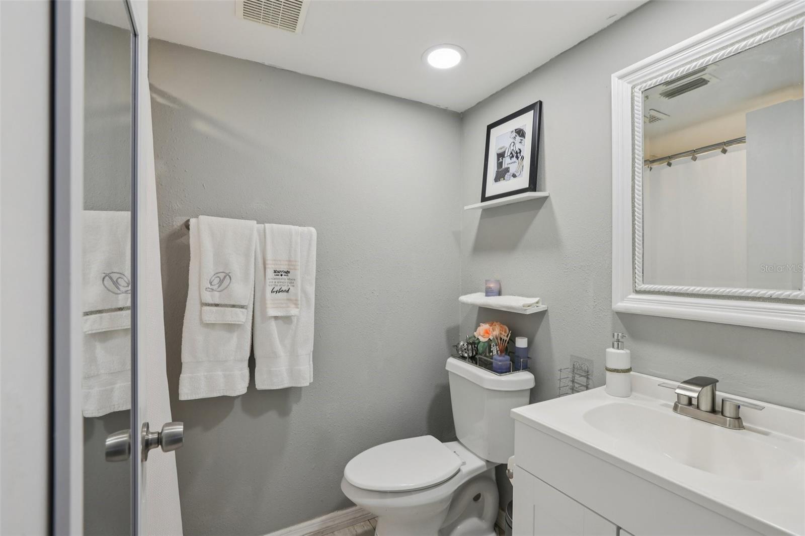 Image 22 of 38 For 4709 Puritan Circle 702