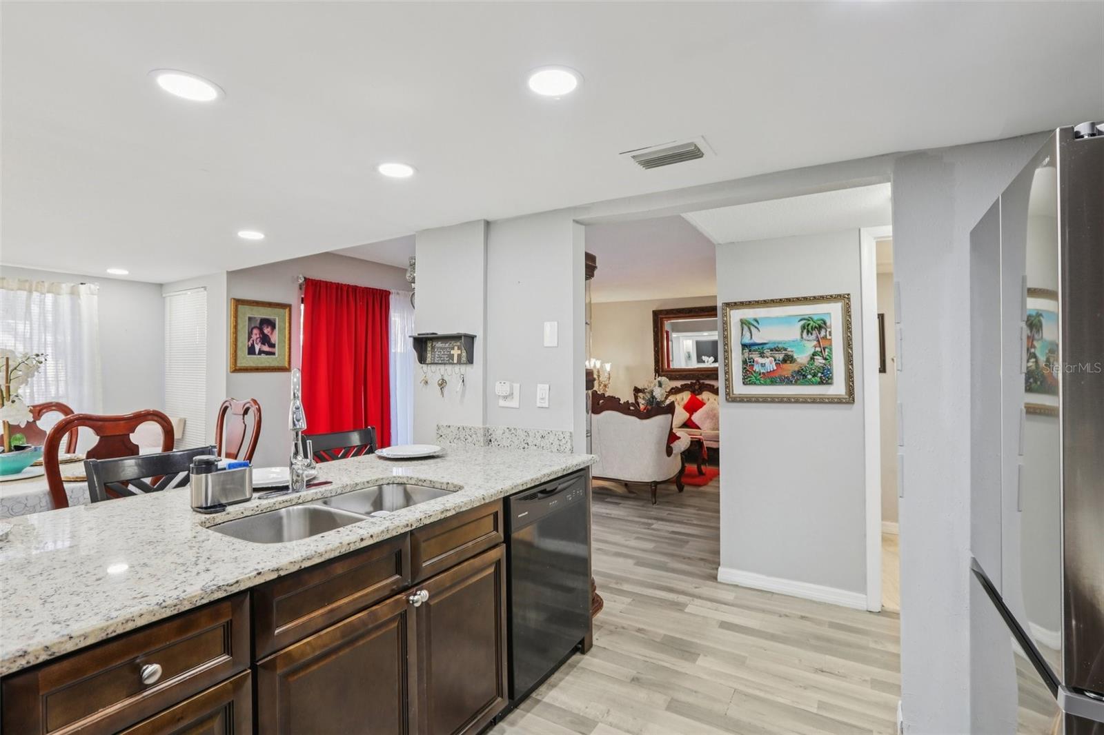 Image 6 of 38 For 4709 Puritan Circle 702