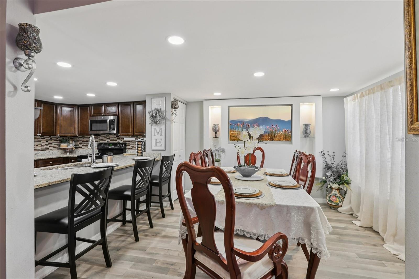 Image 9 of 38 For 4709 Puritan Circle 702