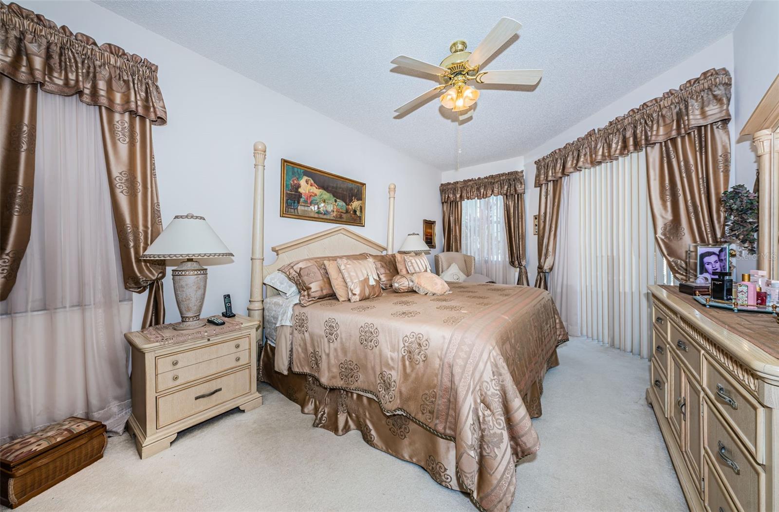 Image 32 of 65 For 2700 Jarvis Circle