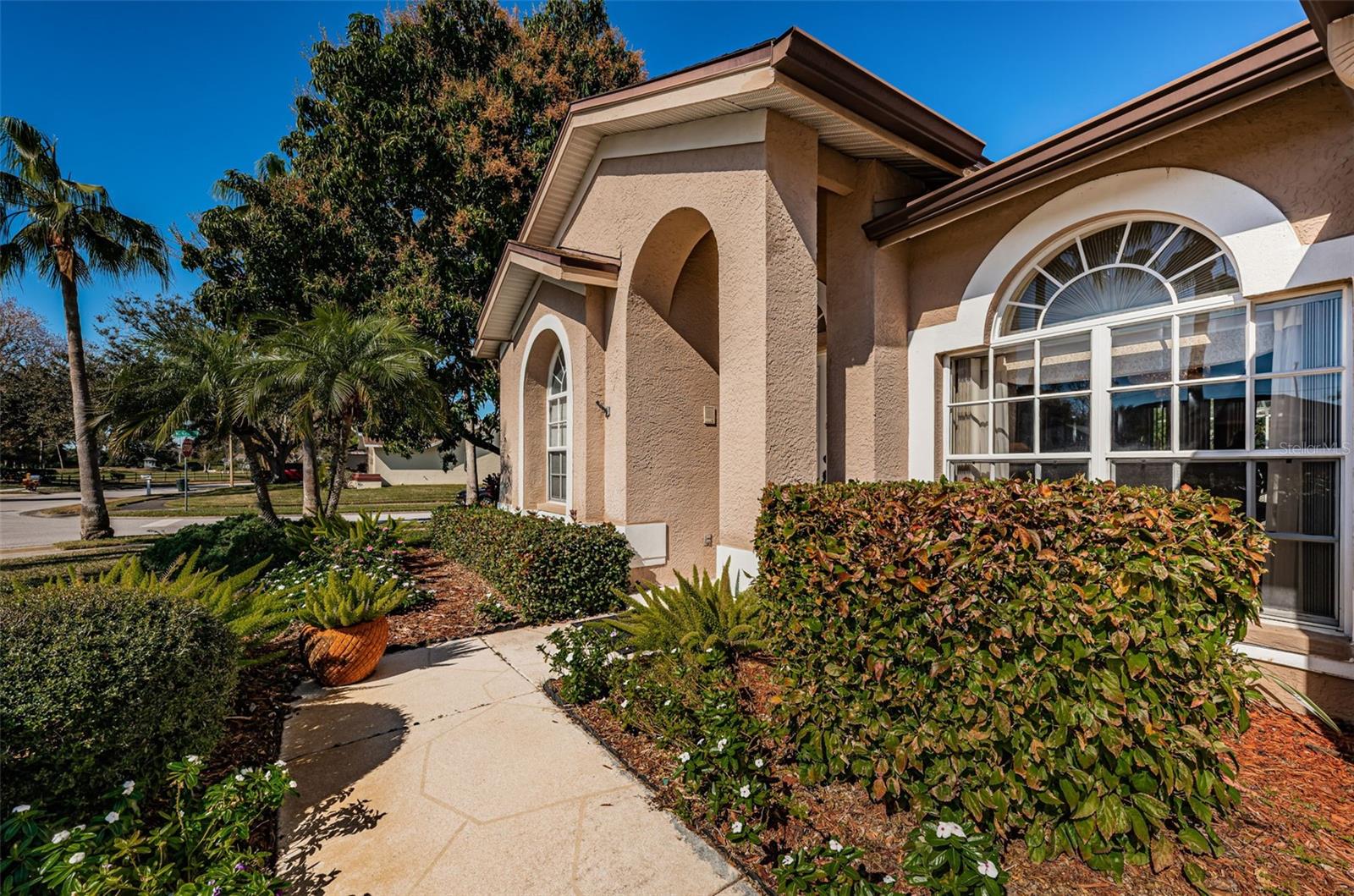 Image 4 of 65 For 2700 Jarvis Circle