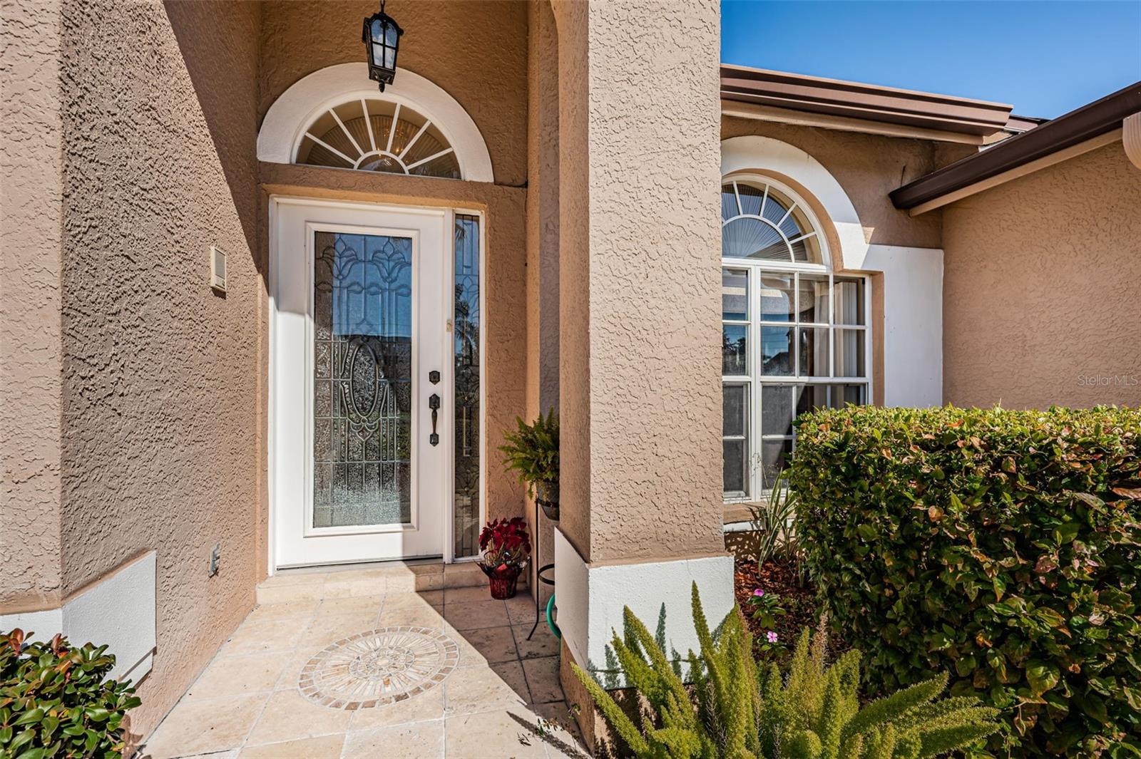 Image 5 of 65 For 2700 Jarvis Circle