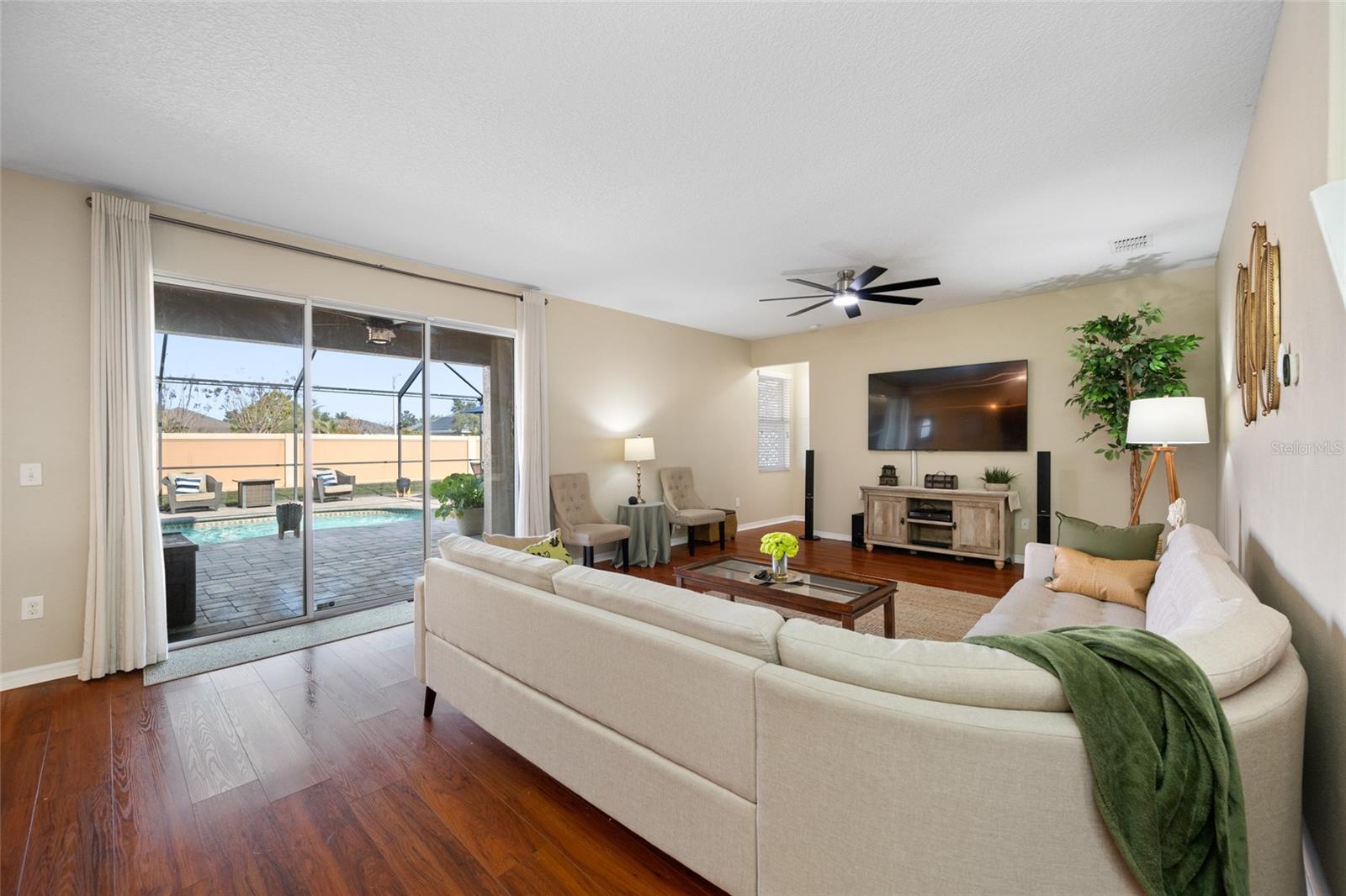 Image 12 of 57 For 10832 Carloway Hills Drive