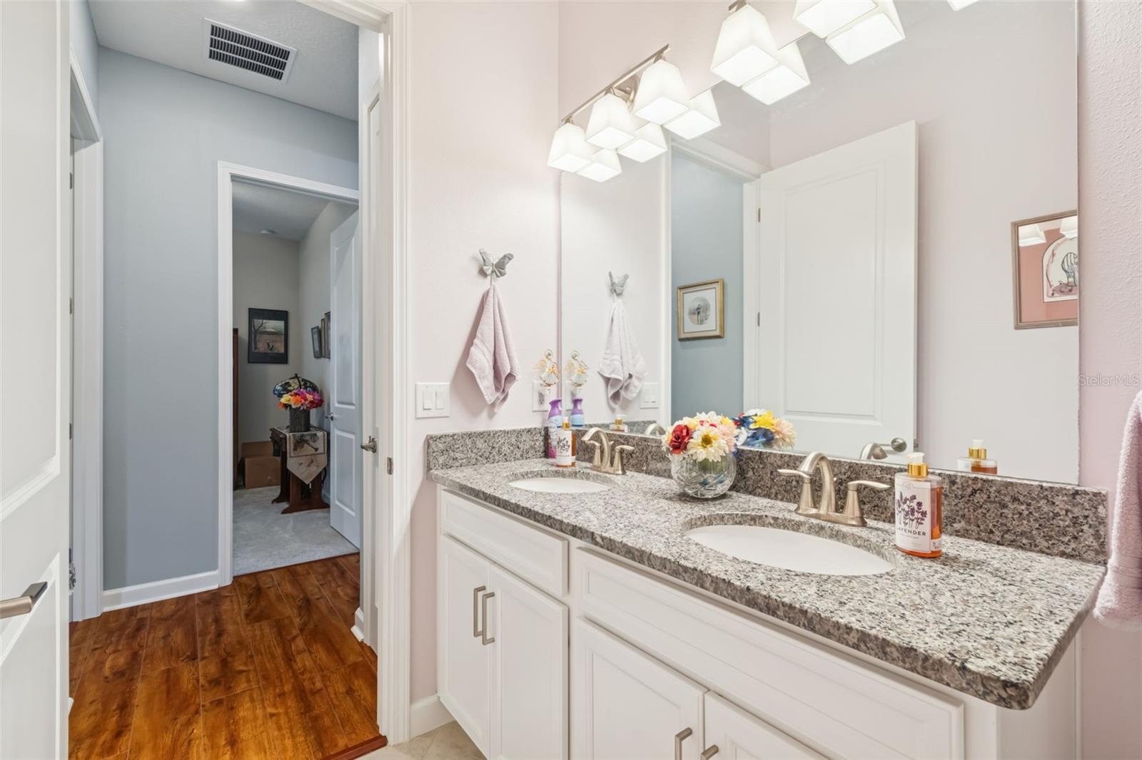 Image 33 of 100 For 31516 Cabana Rye