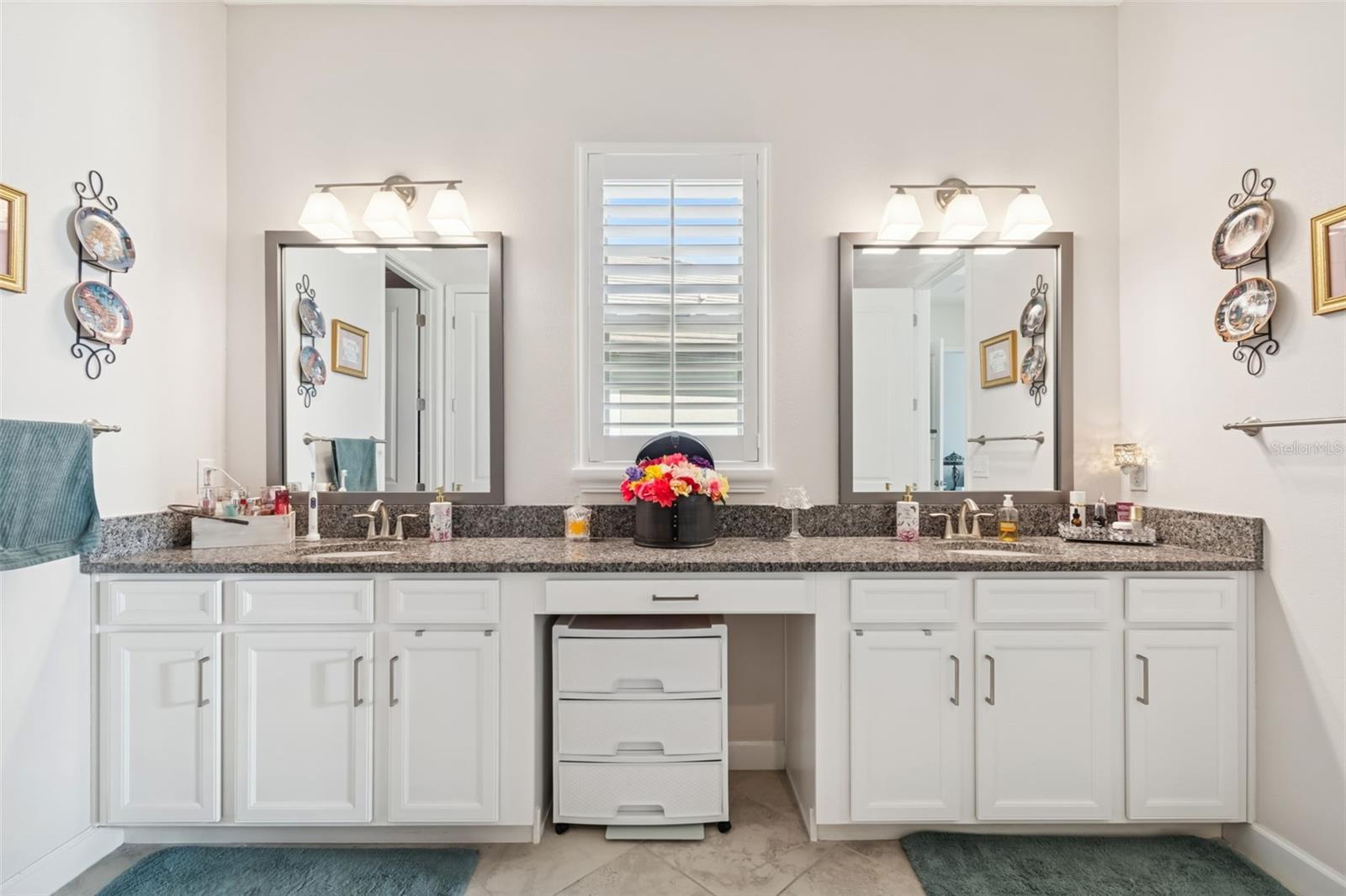 Image 60 of 100 For 31516 Cabana Rye