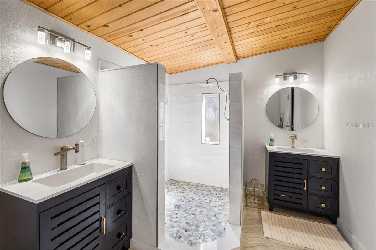 Image 17 of 40 For 13205 Star Road