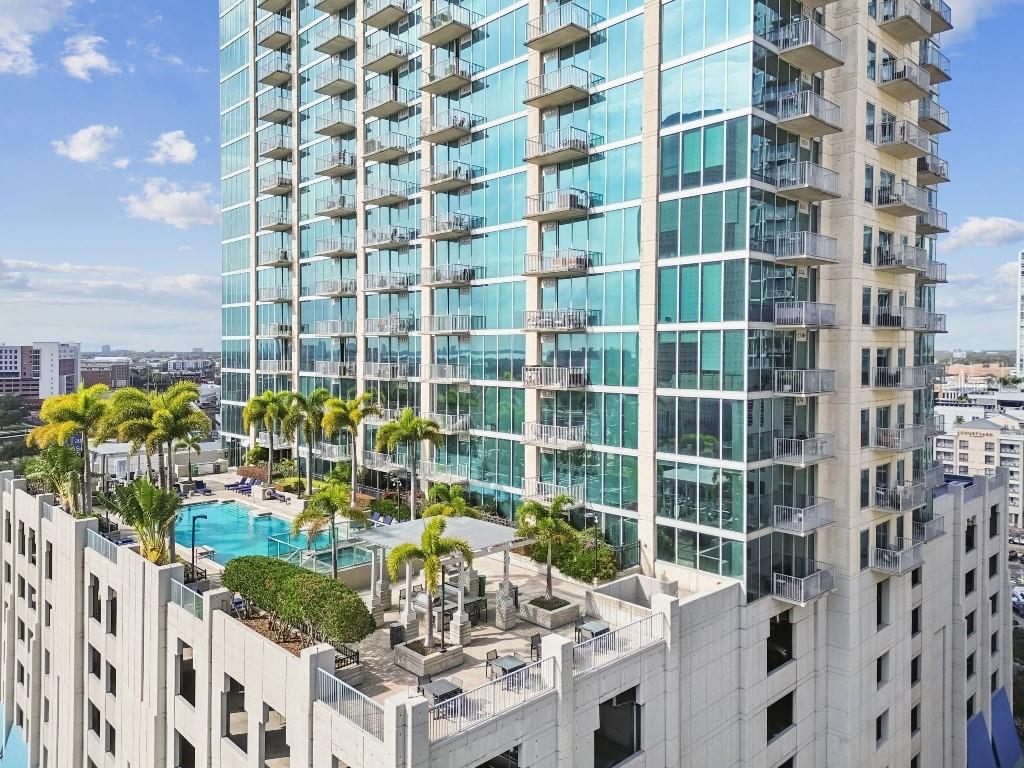 Image 20 of 48 For 777 Ashley Drive 1116