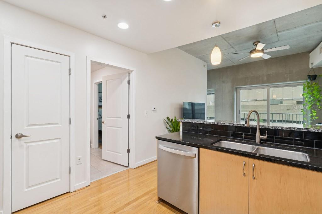 Image 9 of 48 For 777 Ashley Drive 1116