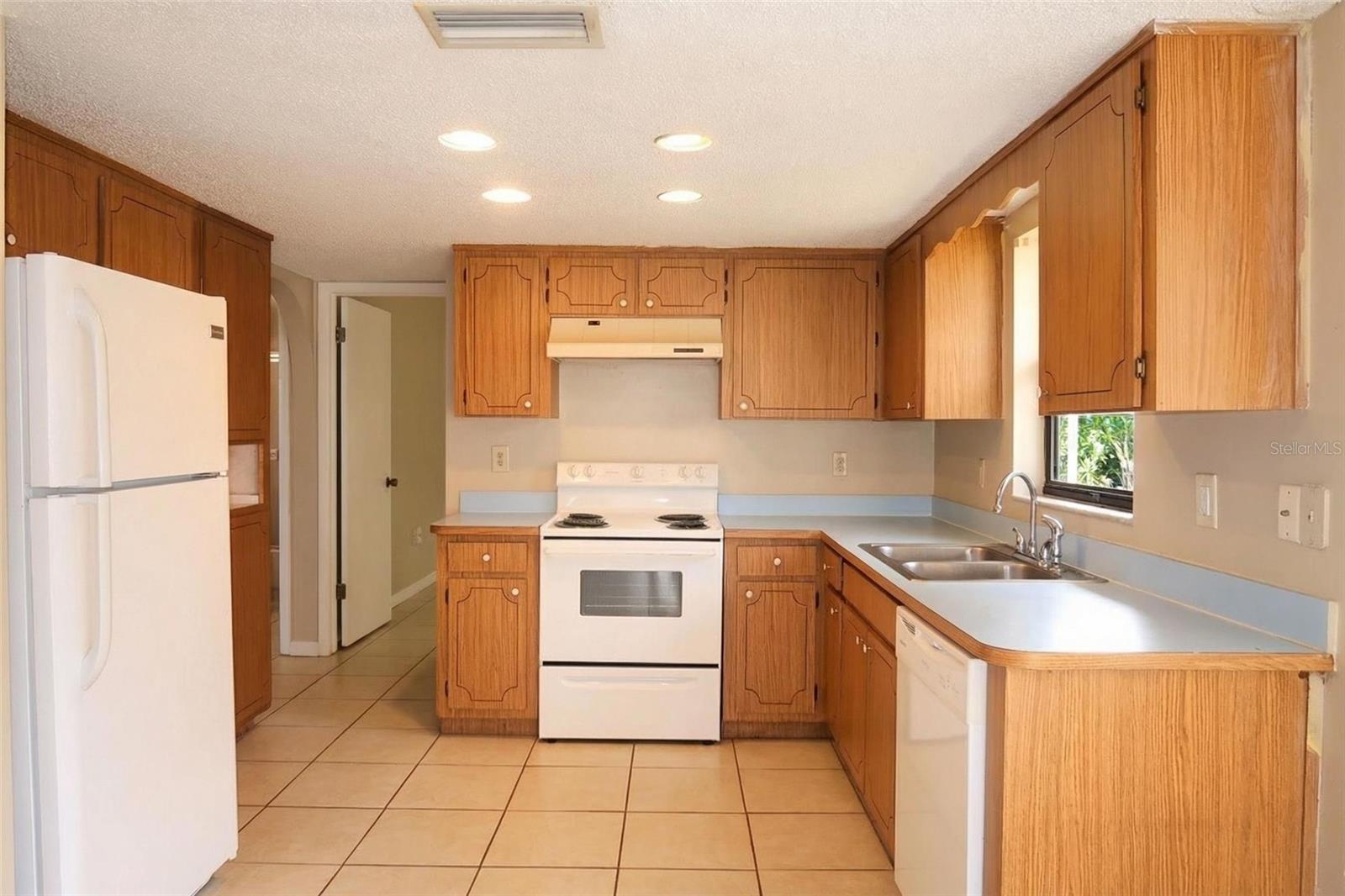 Image 13 of 23 For 4965 Bobwhite Court