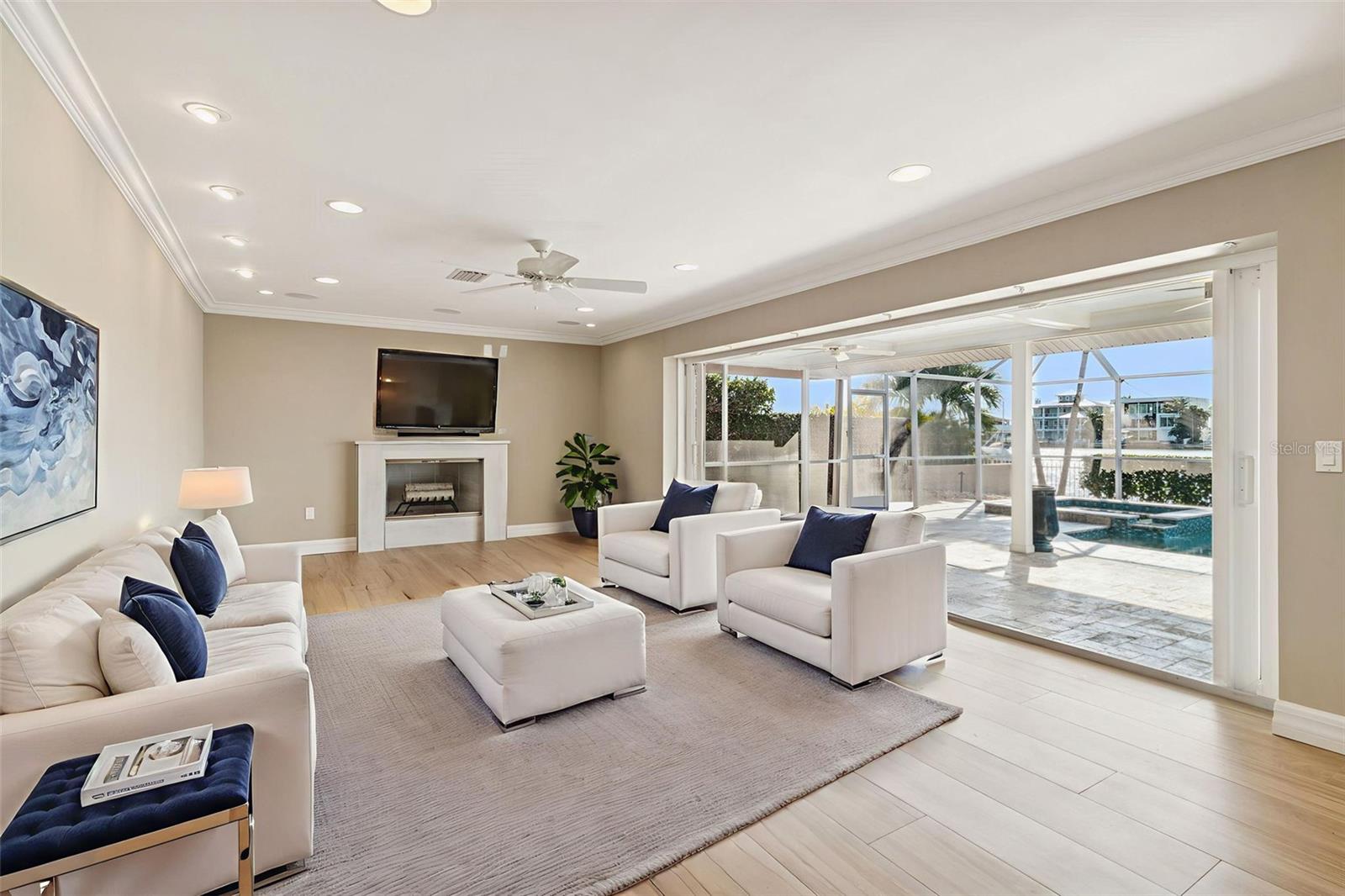 Image 11 of 48 For 7864 9th Avenue S