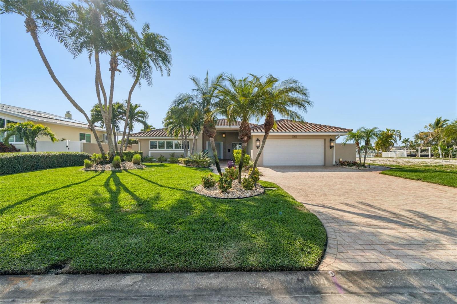 Image 16 of 48 For 7864 9th Avenue S