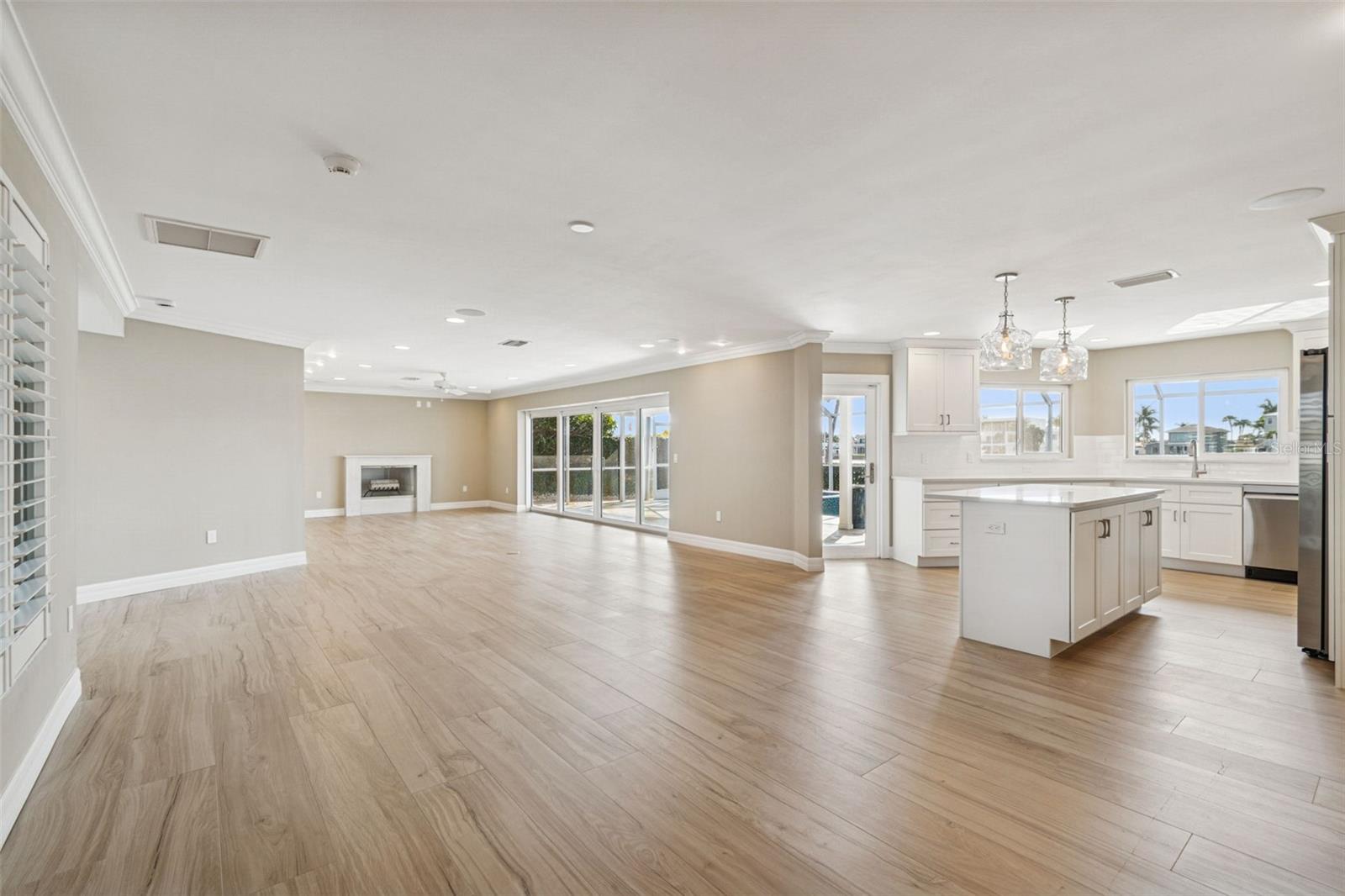 Image 25 of 48 For 7864 9th Avenue S