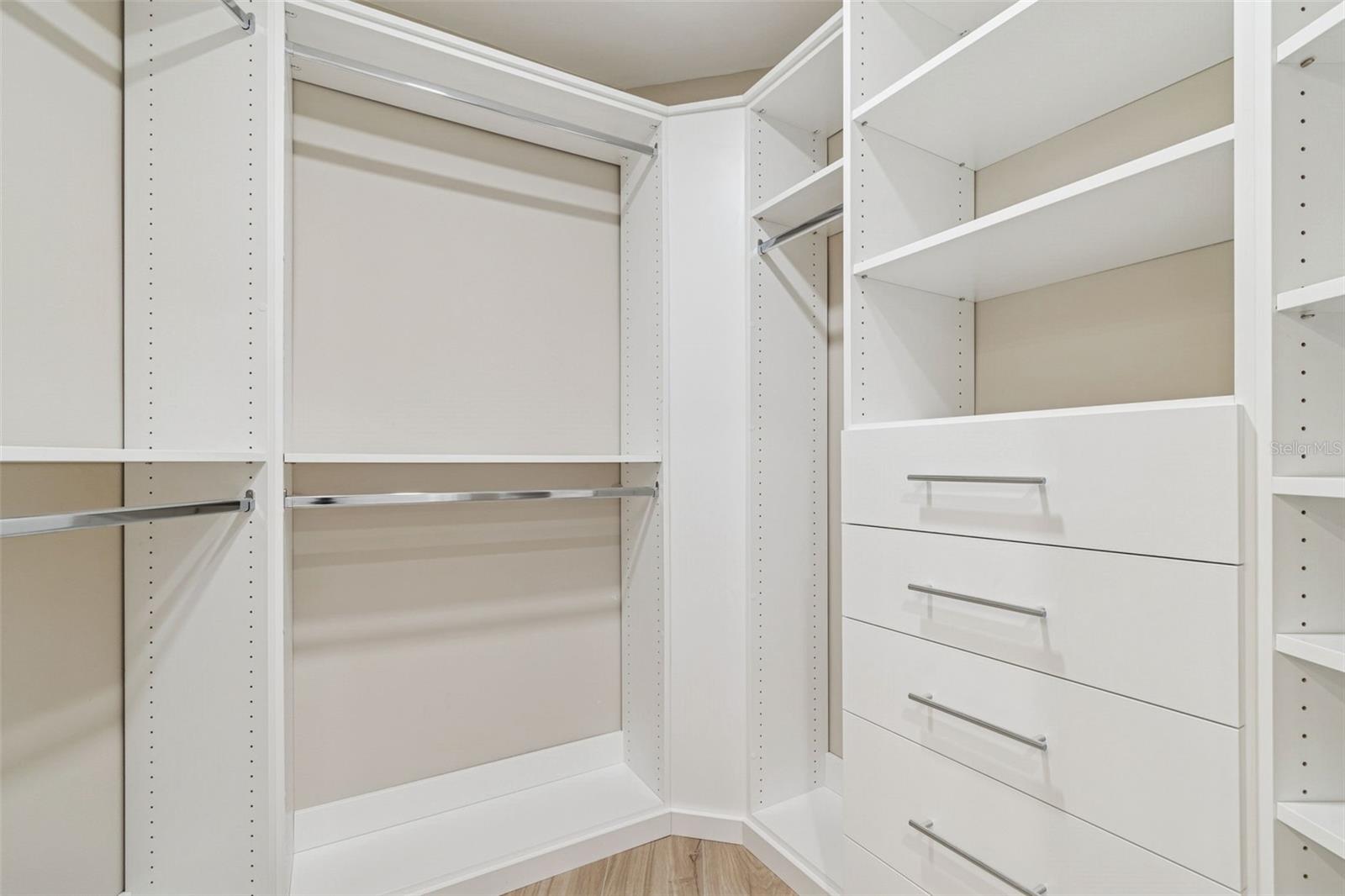 Image 31 of 48 For 7864 9th Avenue S