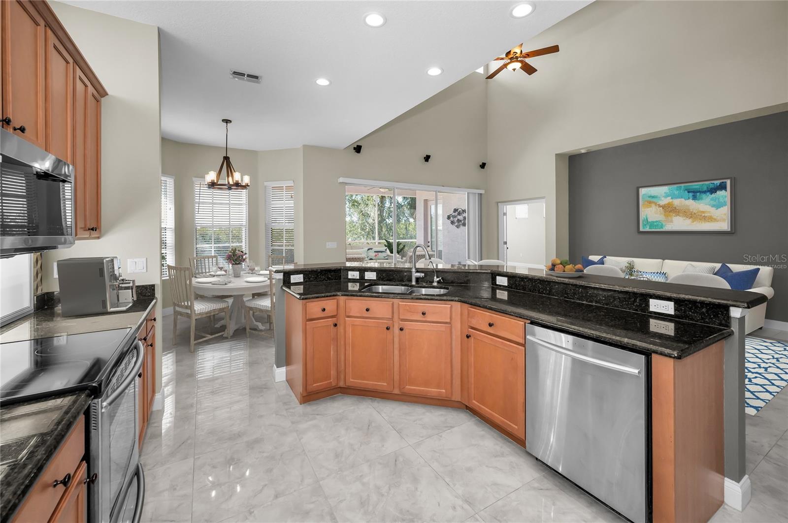 Image 16 of 75 For 10622 Cape Hatteras Drive