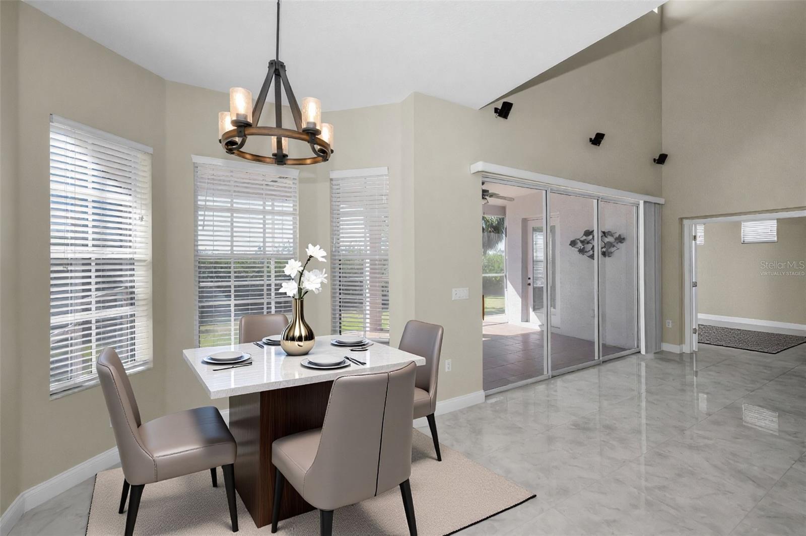 Image 17 of 75 For 10622 Cape Hatteras Drive