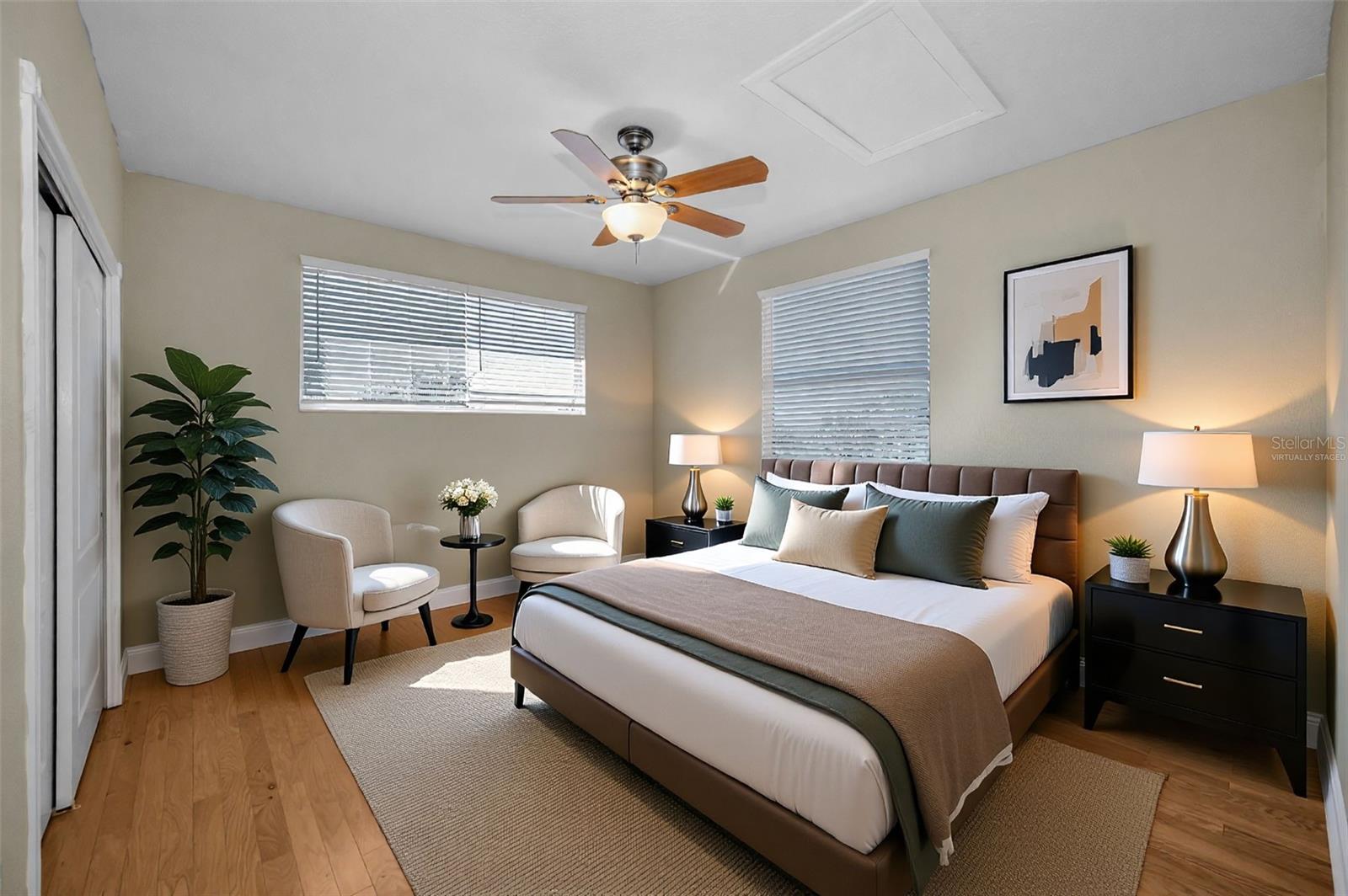 Image 32 of 75 For 10622 Cape Hatteras Drive