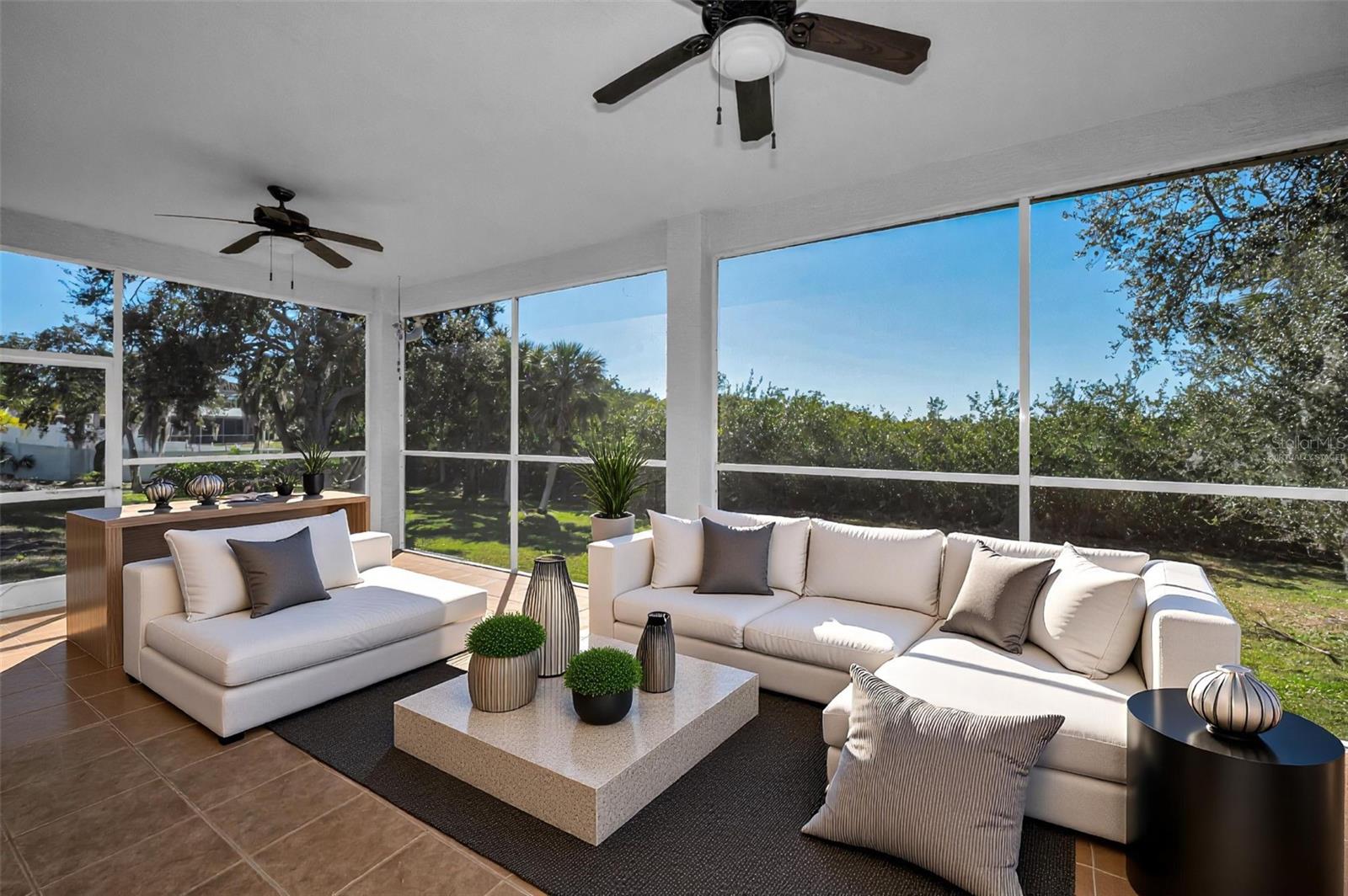 Image 34 of 75 For 10622 Cape Hatteras Drive