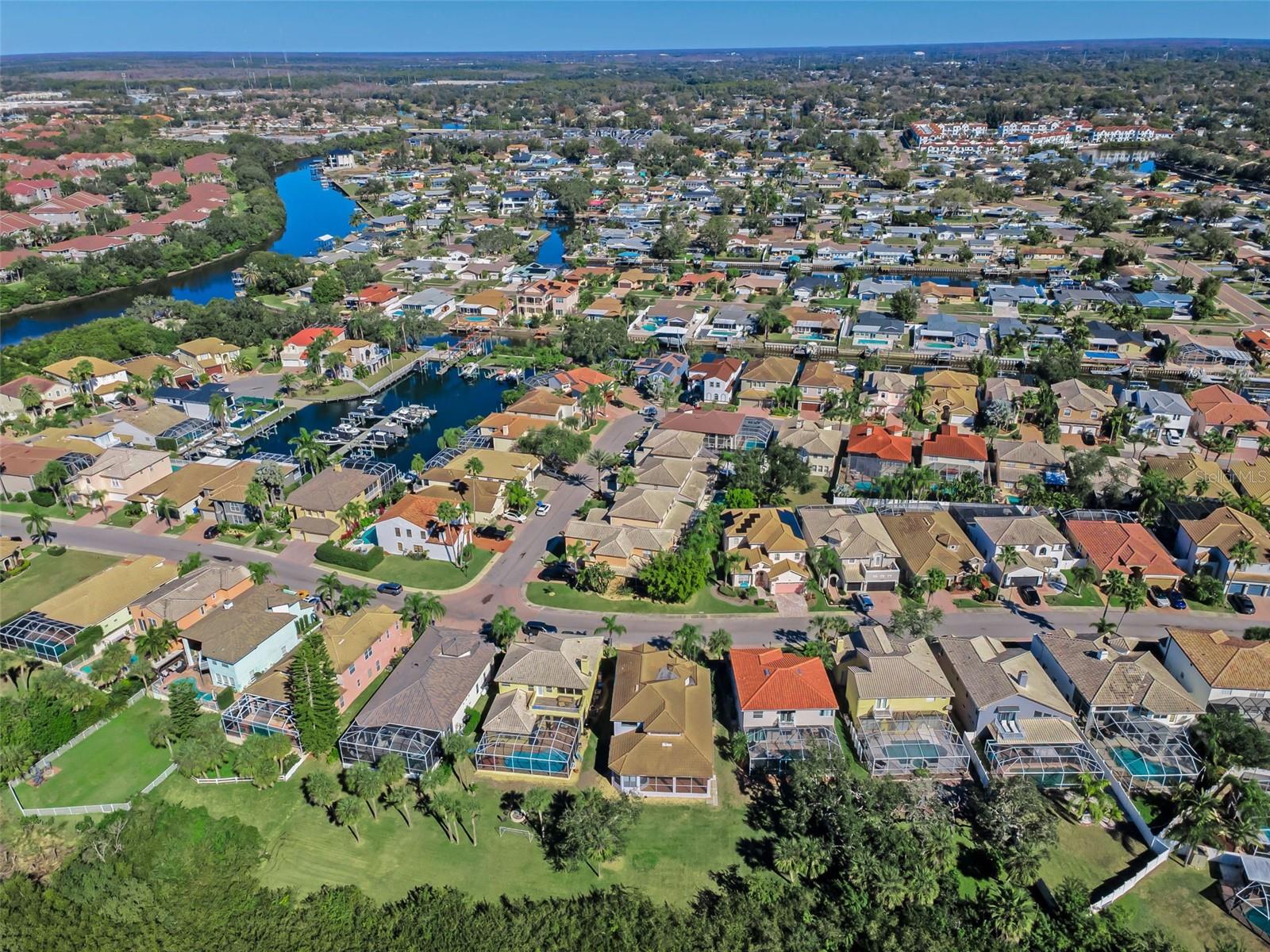 Image 38 of 75 For 10622 Cape Hatteras Drive