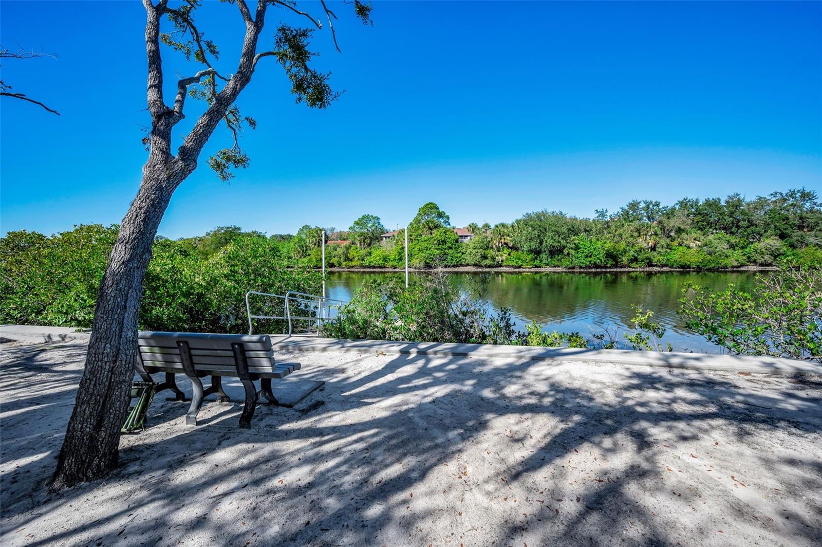 Image 57 of 75 For 10622 Cape Hatteras Drive