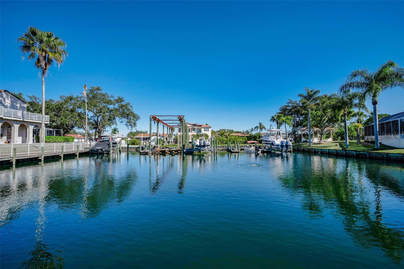 Image 62 of 75 For 10622 Cape Hatteras Drive