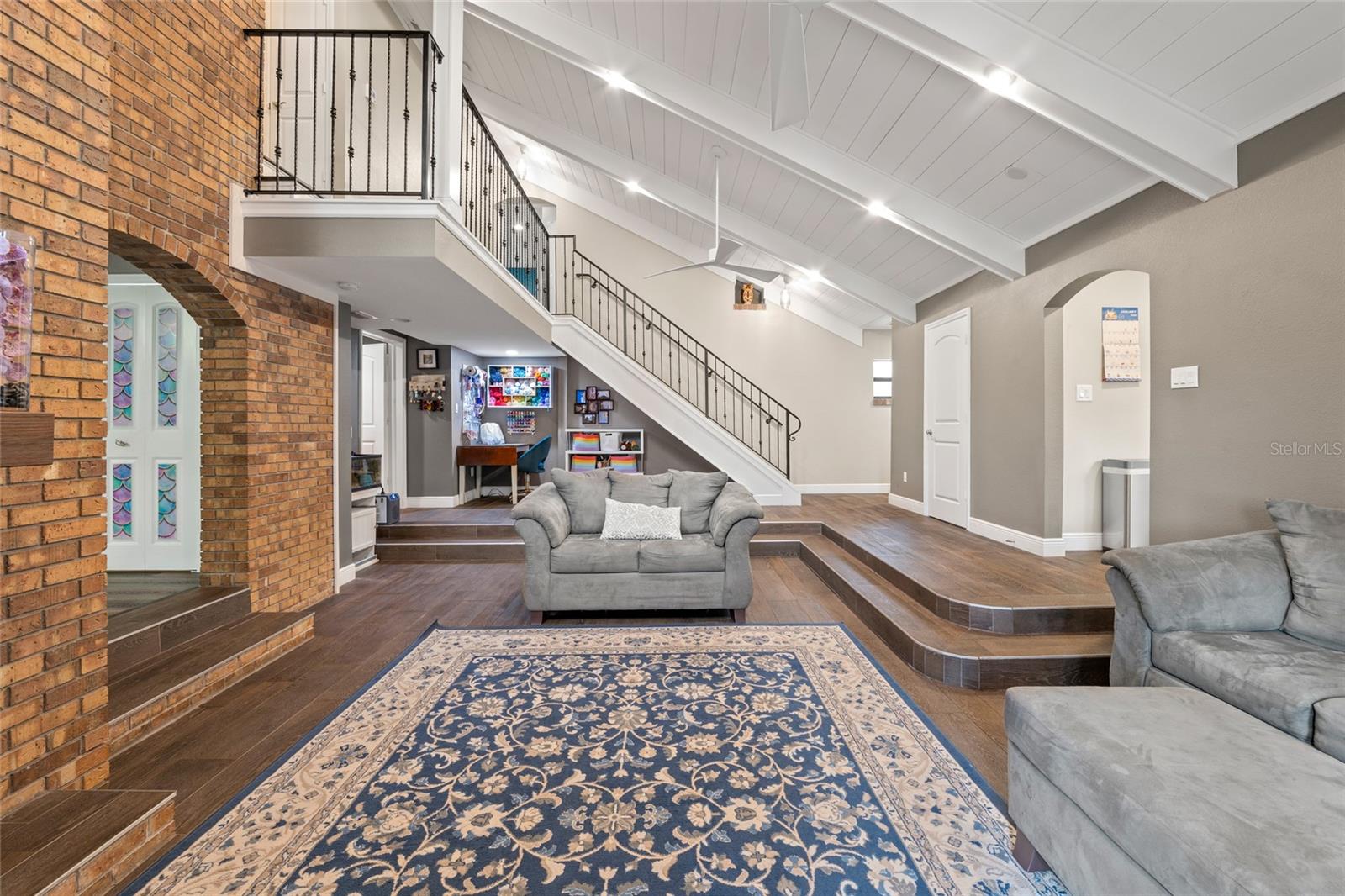 Image 13 of 81 For 602 Druid Way